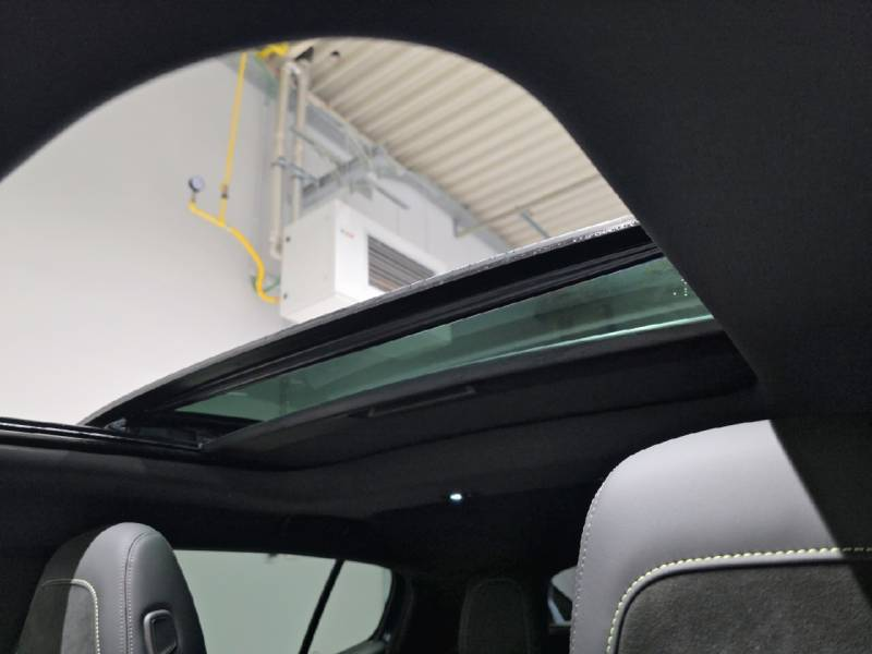 Peugeot 408 1 1.2 HYBRID 136 e-DSC6 GT — photo 4