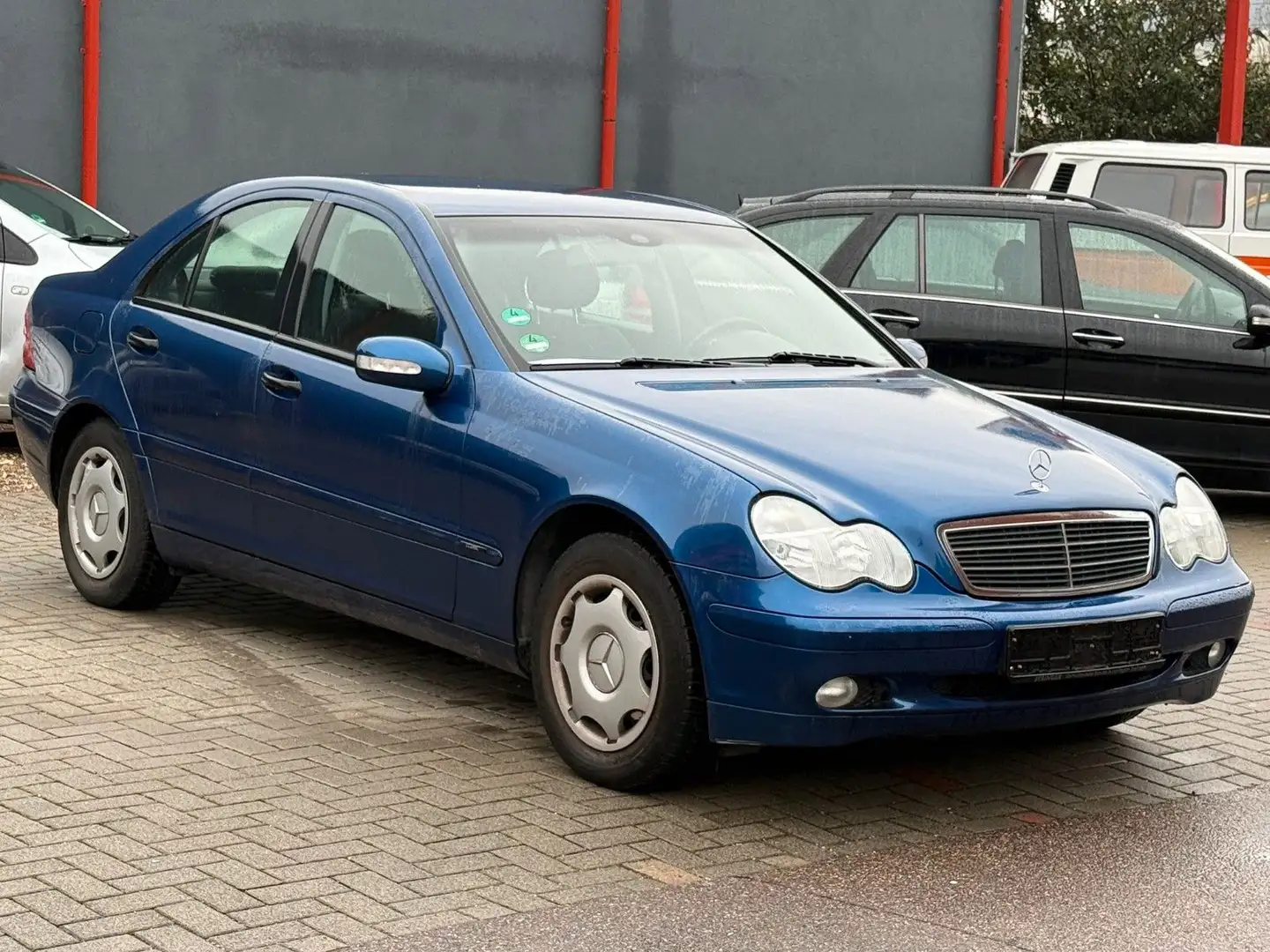 Mercedes-Benz C 180 Blau - 1