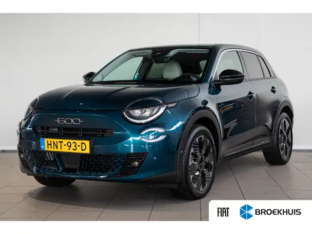 Fiat 600 1.2 Hybrid La Prima | Camera | Lederen bekleding |