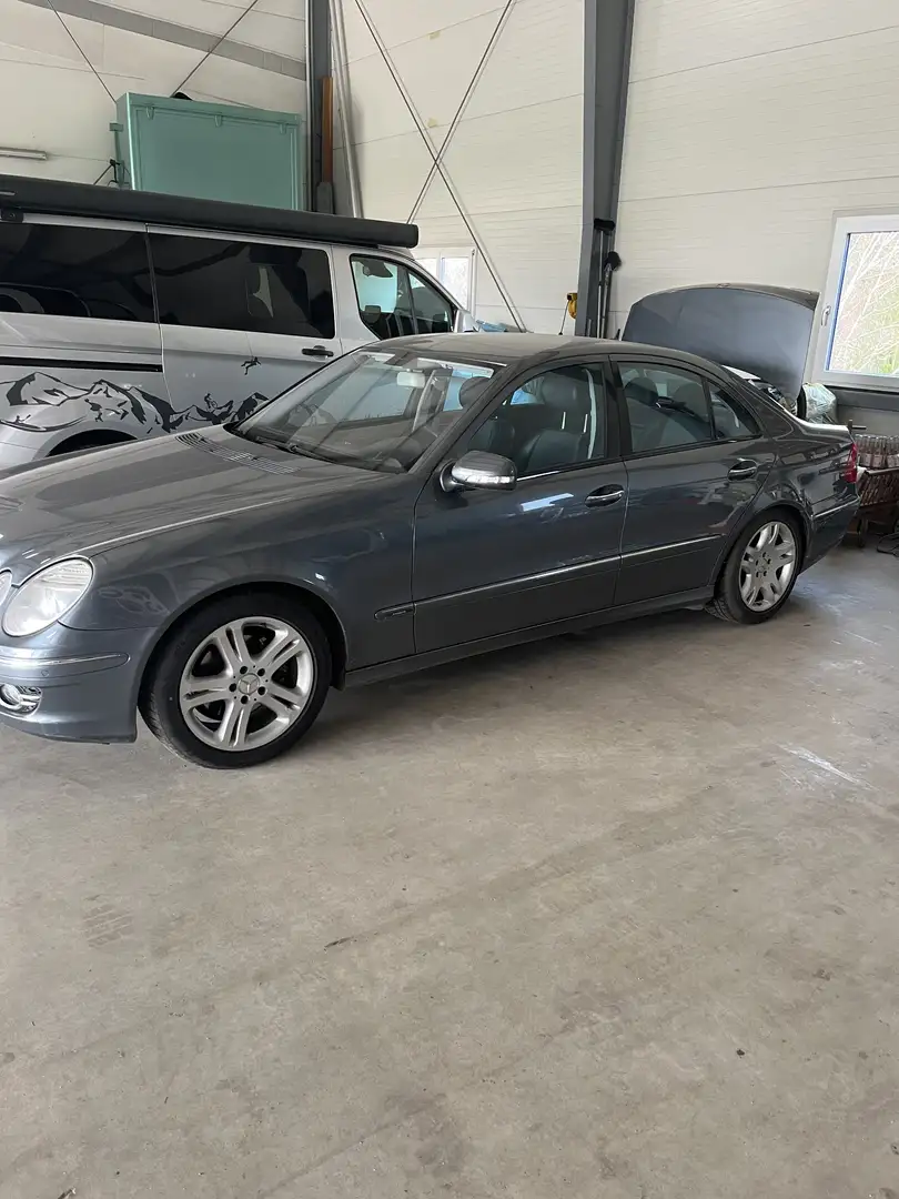 Mercedes-Benz E 320 Avantgarde 4MATIC CDI Aut. - 2