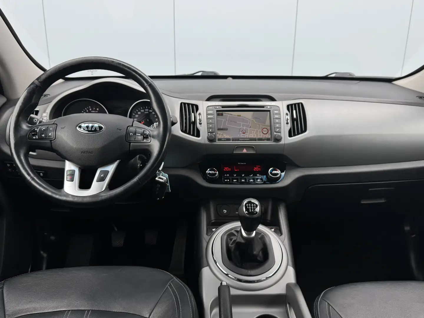 Kia Sportage 1.6 GDI X-treme DynamicLine Navigatie/Trekhaak. Wit - 2