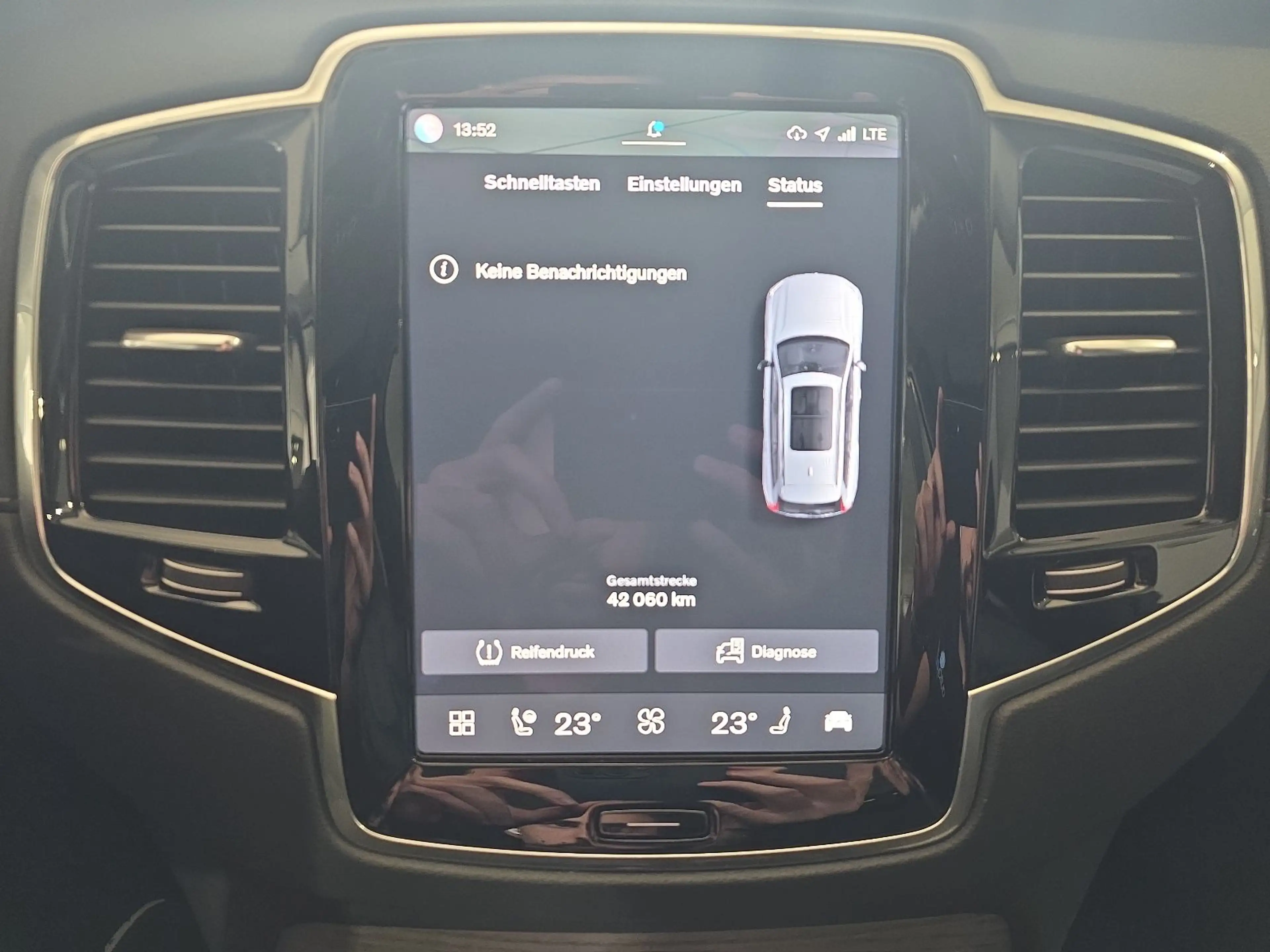 Volvo XC90 B5 Ultimate Bright AWD B&W Massage FourC — photo 37