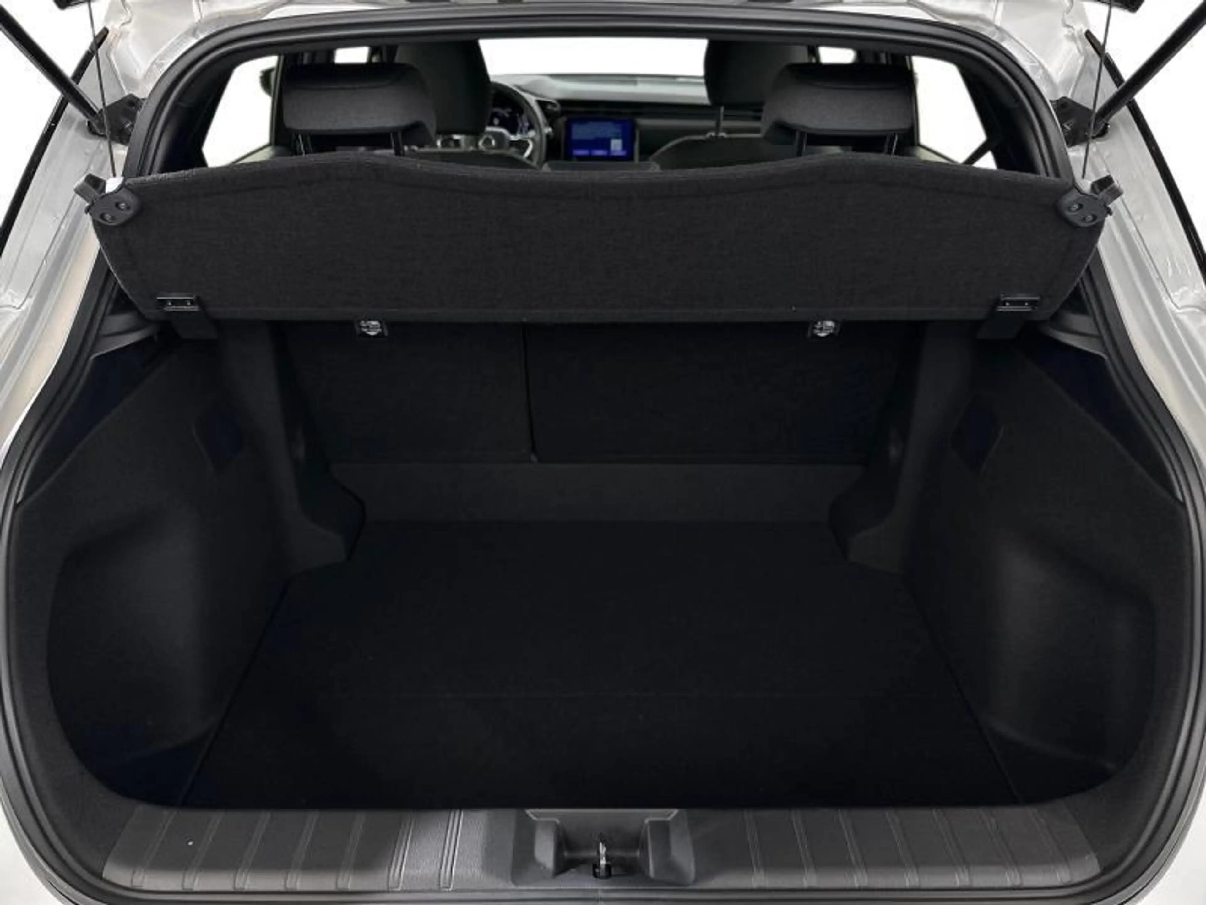 Lexus LBX 136hp HEV Base | carplay | camera — photo 9