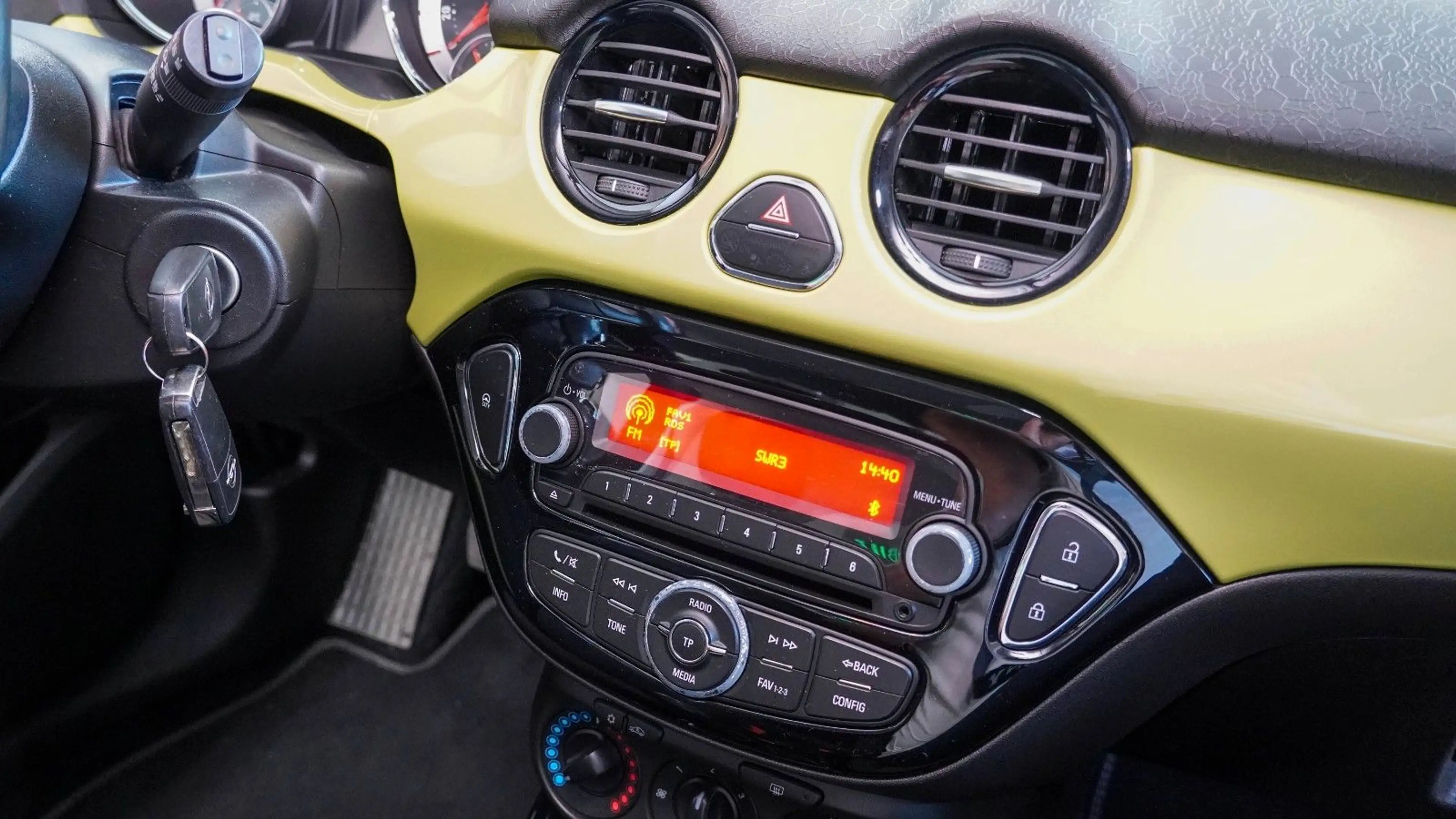 Opel Adam Jam Sport — photo 9