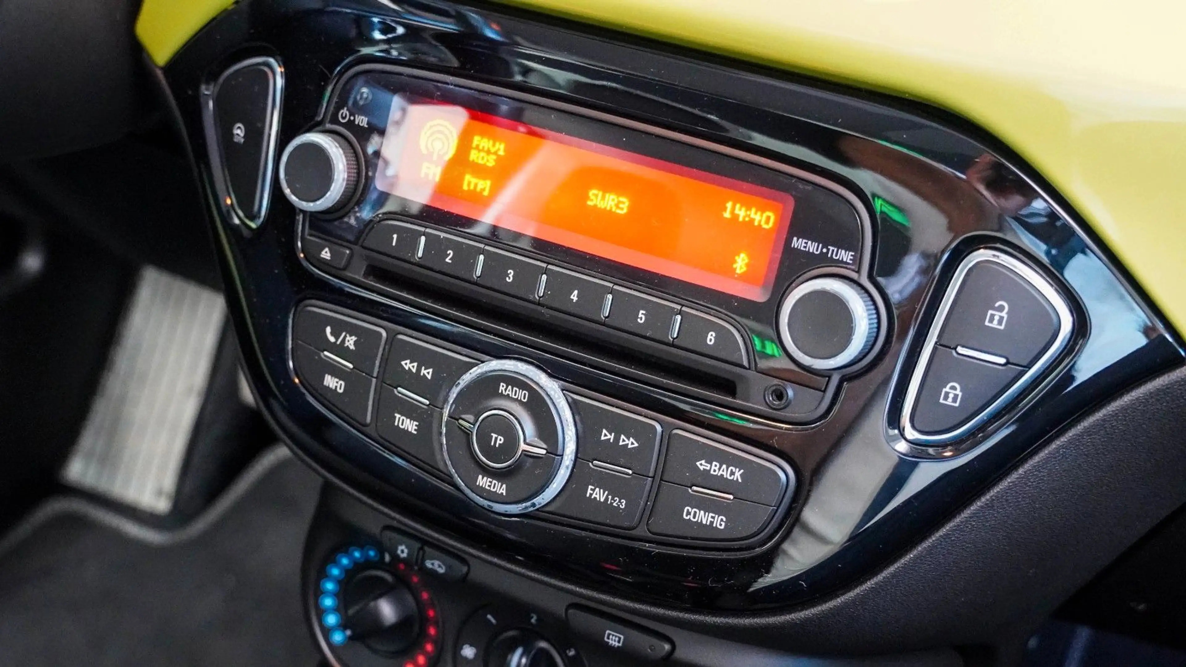 Opel Adam Jam Sport — photo 10