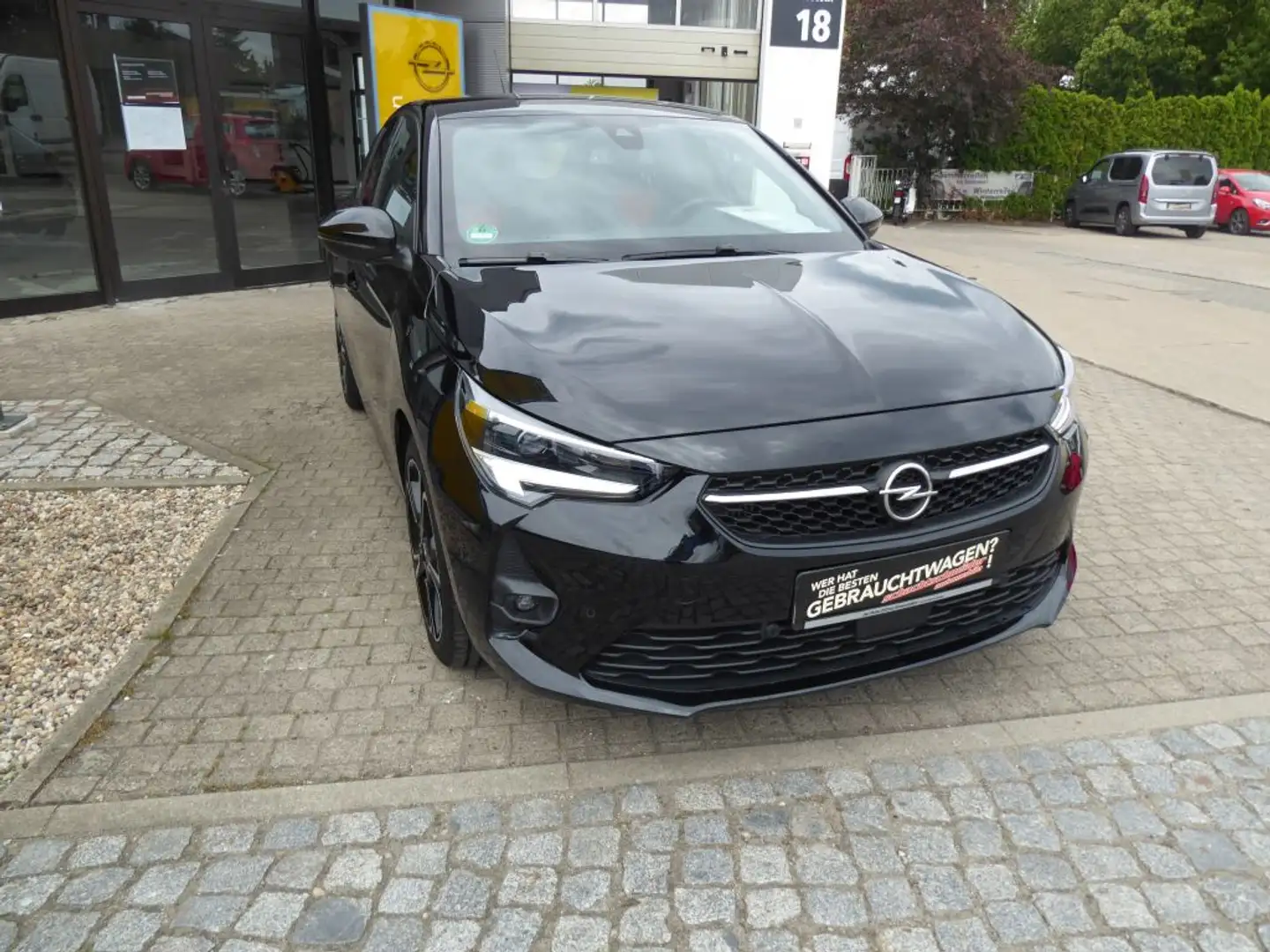 Opel Corsa GS Line 1.2 Turbo+Park&Go+MatrixLED+Sitzh Zwart - 2