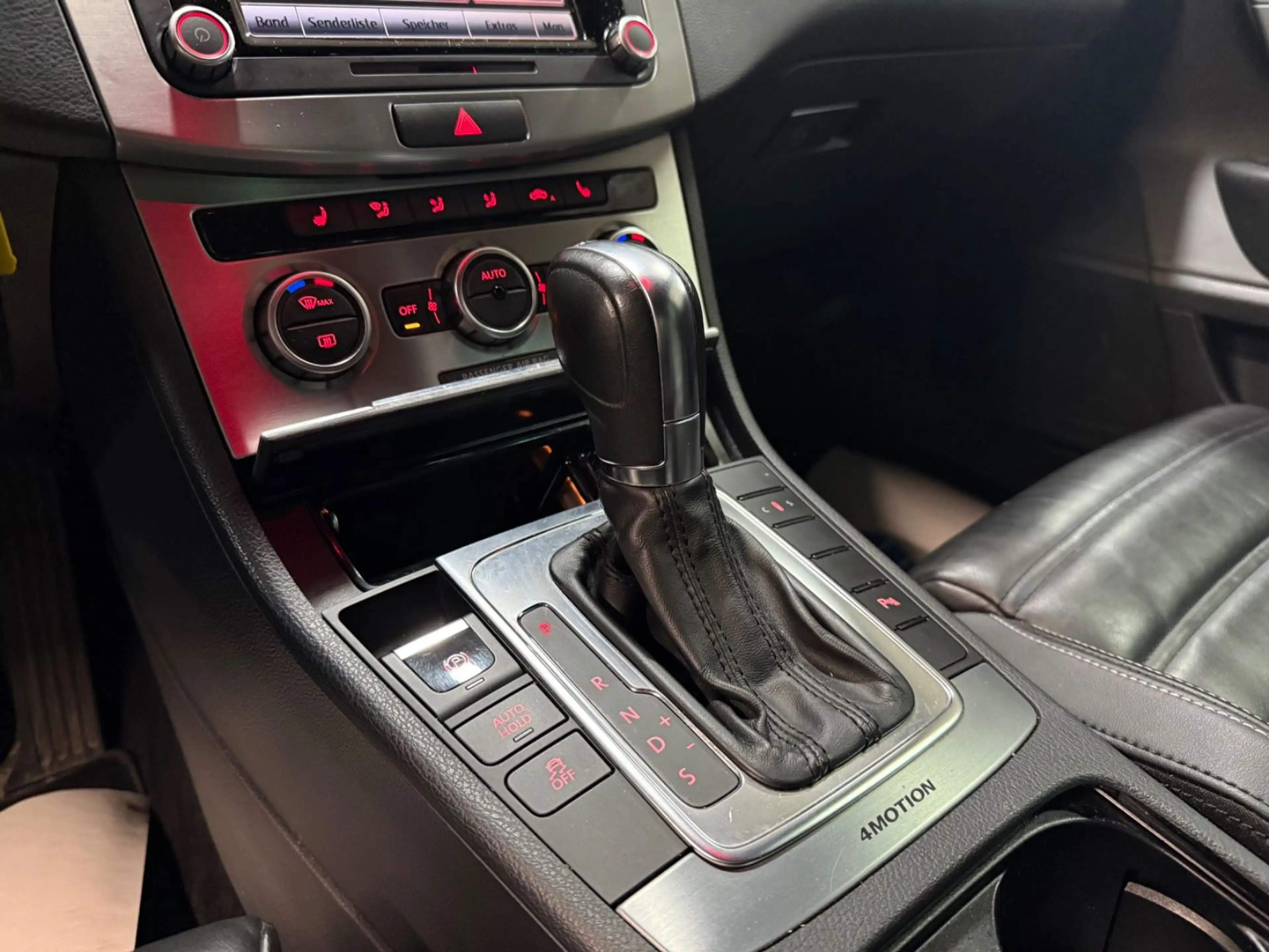 Volkswagen CC R-Line 4Motion Leder~Sport~Klima~Automatik — photo 15