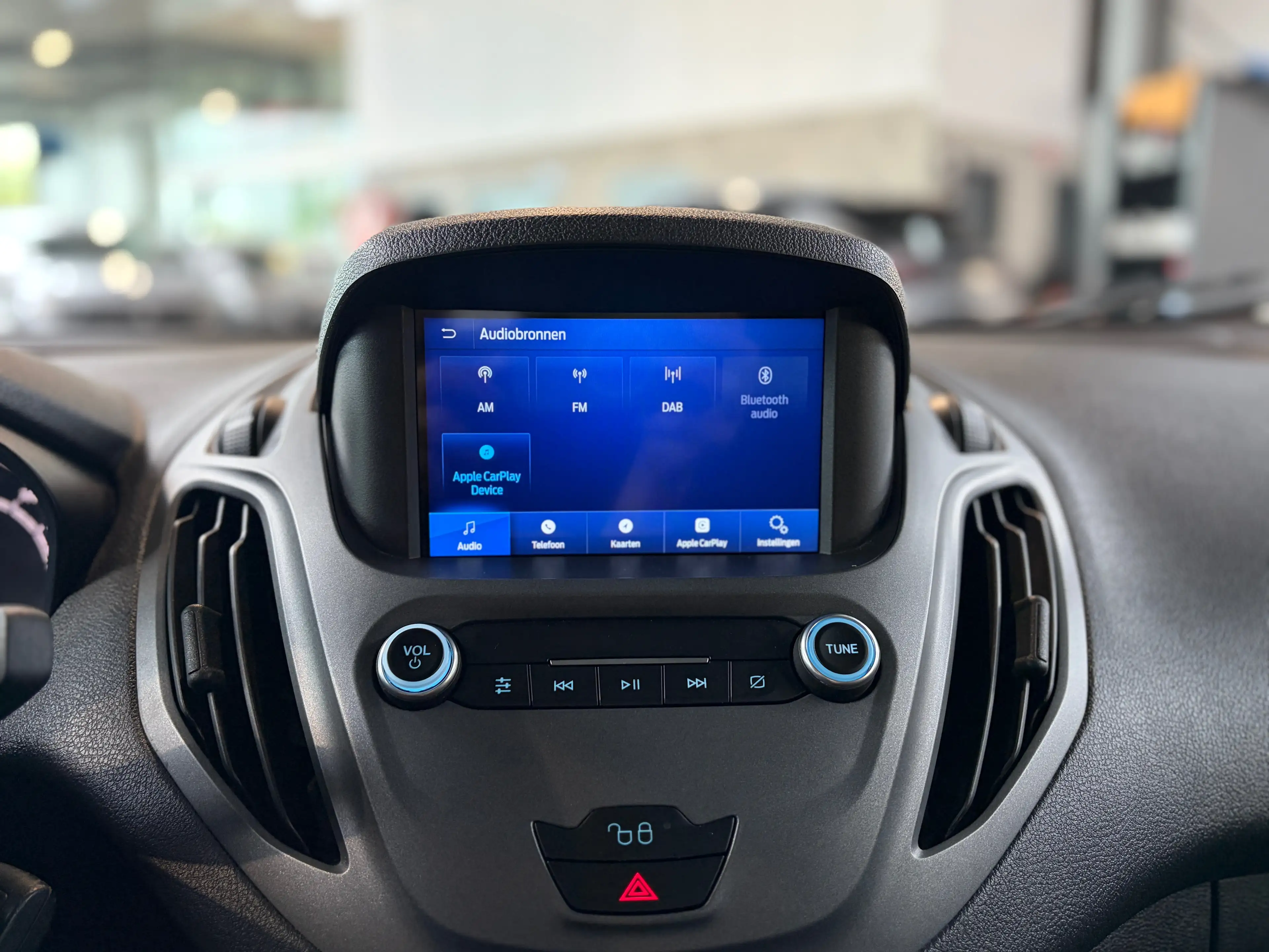 Ford Transit Courier 1.0 EcoBoost Trend S/S — photo 13