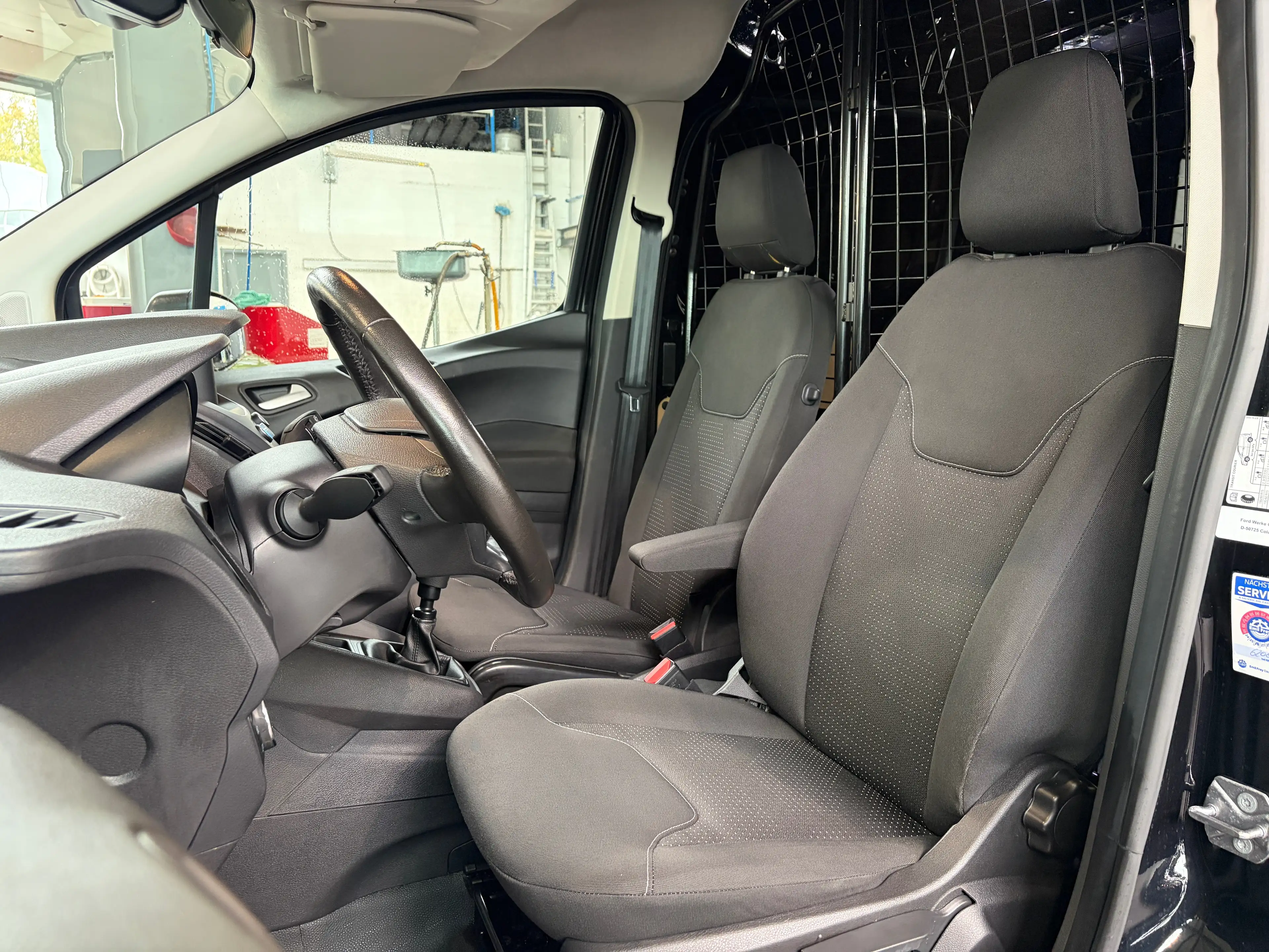 Ford Transit Courier 1.0 EcoBoost Trend S/S — photo 8
