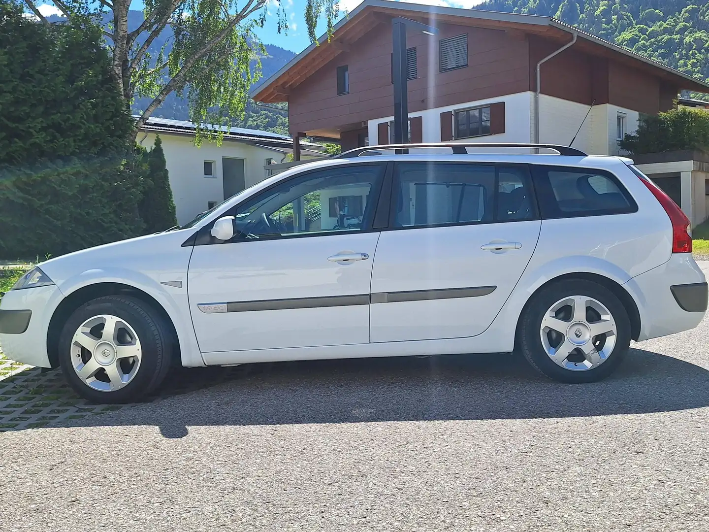 Renault Megane Mégane Grandtour Dynamique Komf. 1,9 dCi Dynamique Weiß - 1