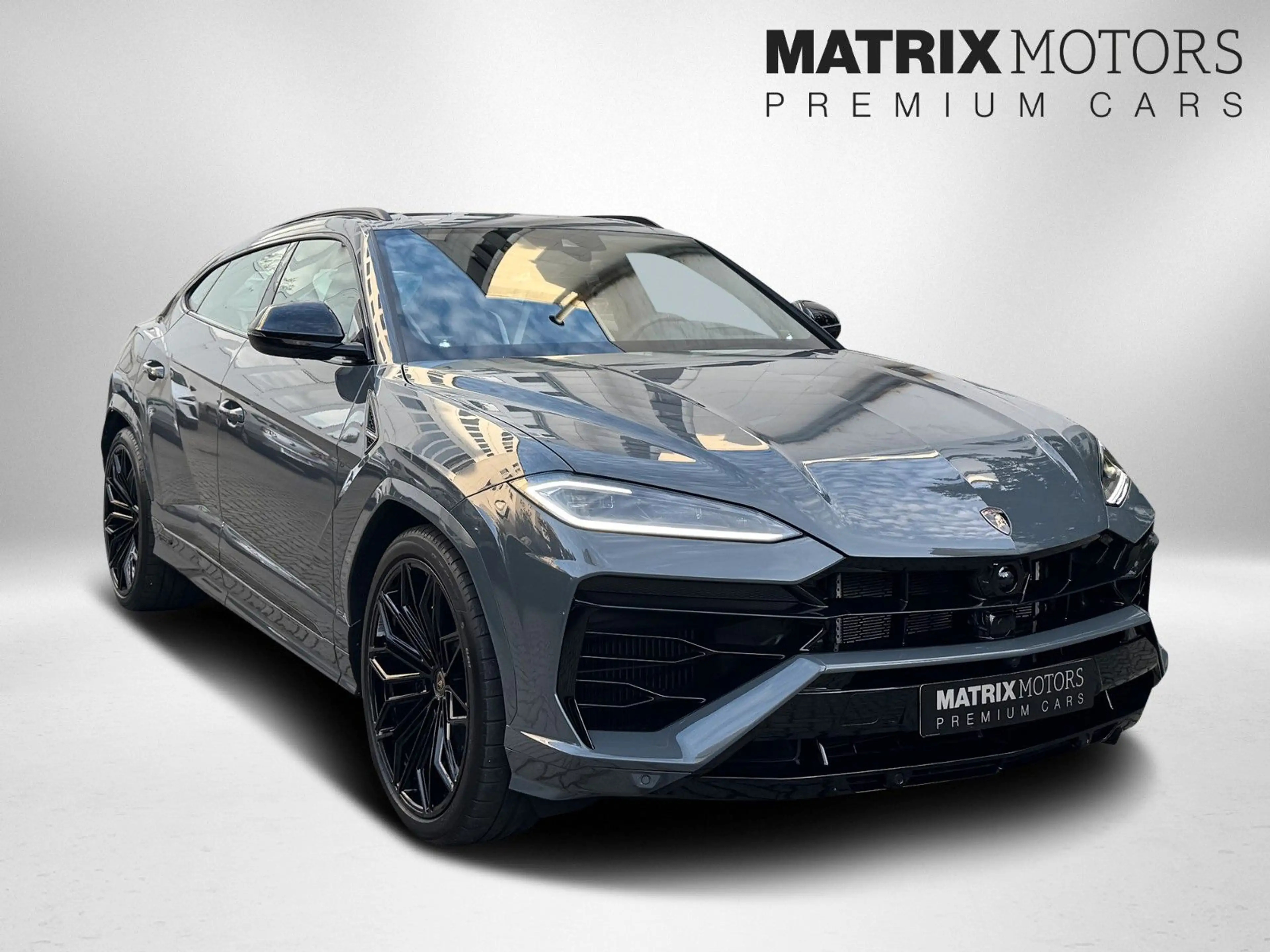 Lamborghini Urus SE MY26 Bang&Olufsen — photo 13
