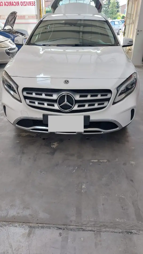 Mercedes-Benz GLA 200 d Night Edition auto - 1