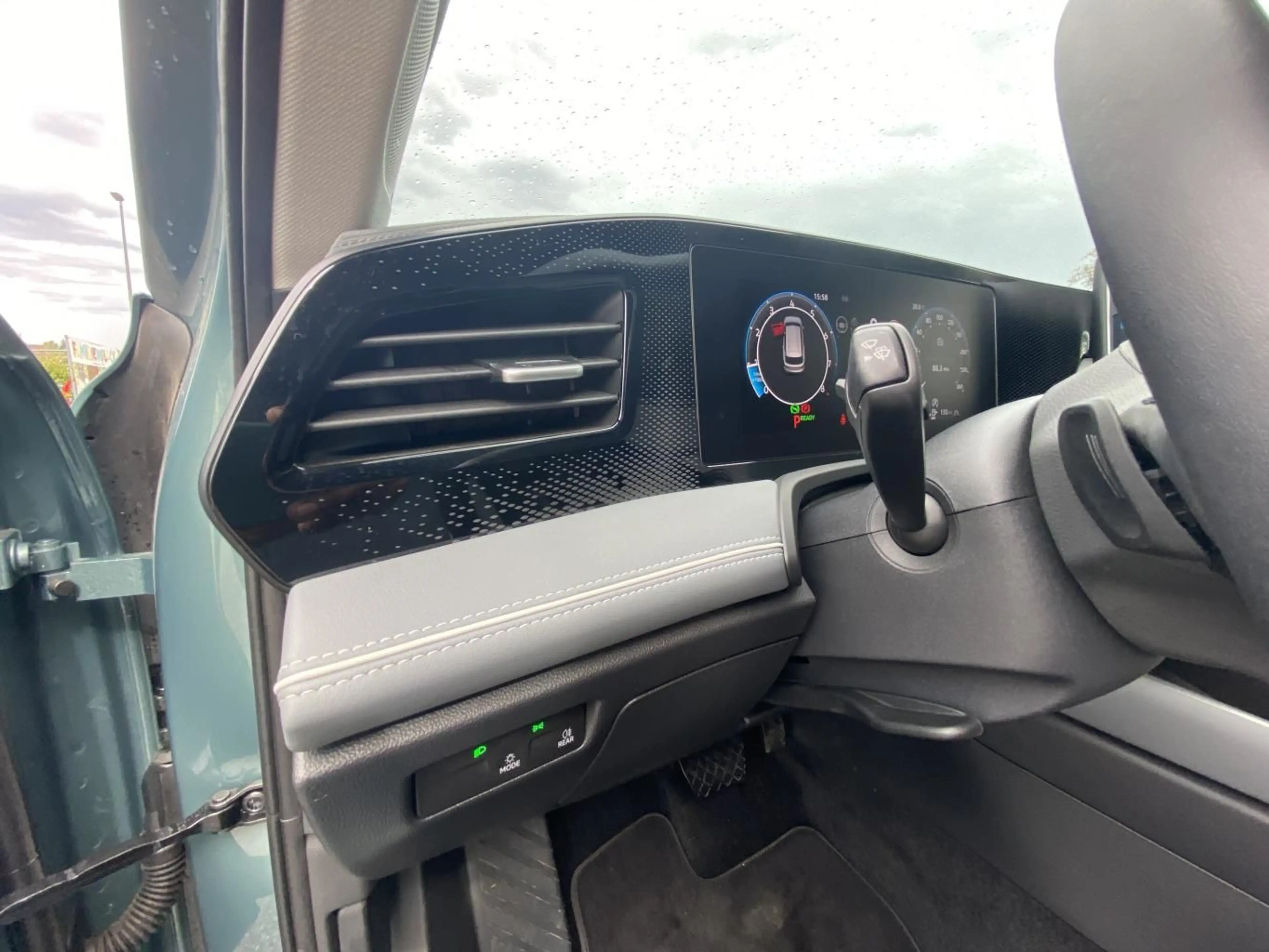 Volkswagen Passat Variant 1.5 eTSI DSG Business STANDHEIZUN — photo 9