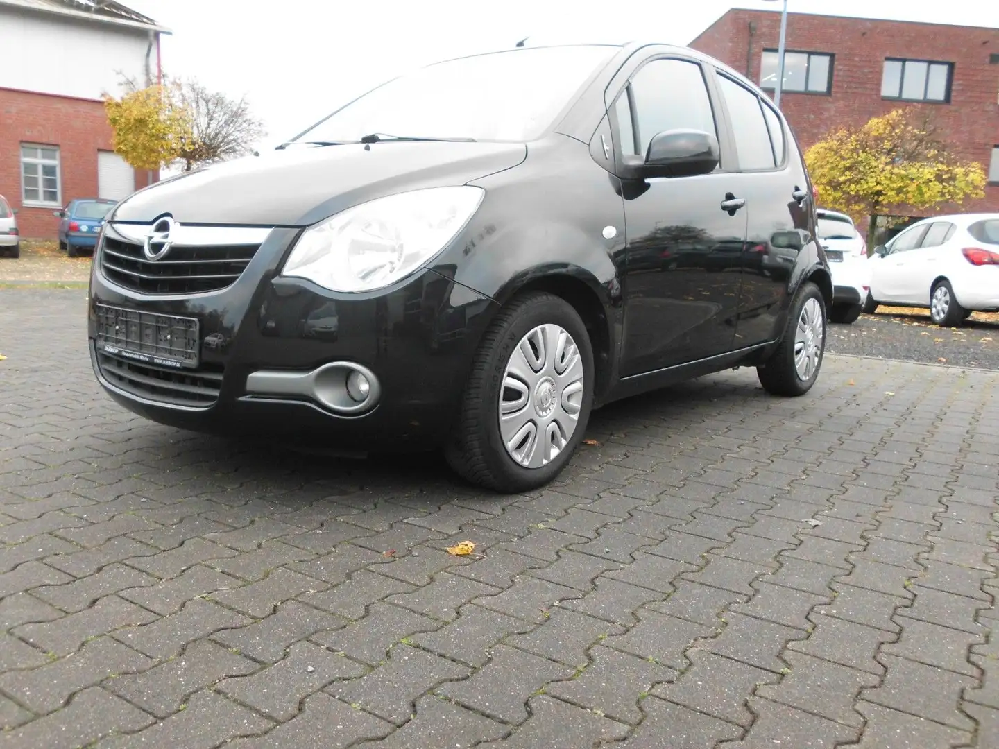Opel Agila 1.2 Edition aus 1.Hand Schwarz - 2