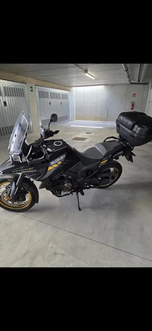 Suzuki V-Strom 1050 XT Nero - 1