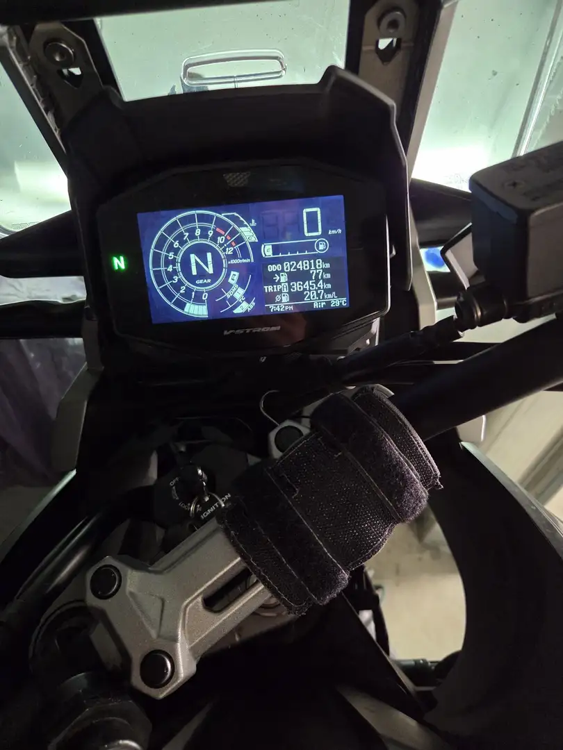 Suzuki V-Strom 1050 XT Nero - 2