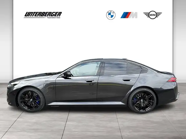 BMW M5 Limousine Driving/Parking Assistant Prof. | AHK | Ansicht 3