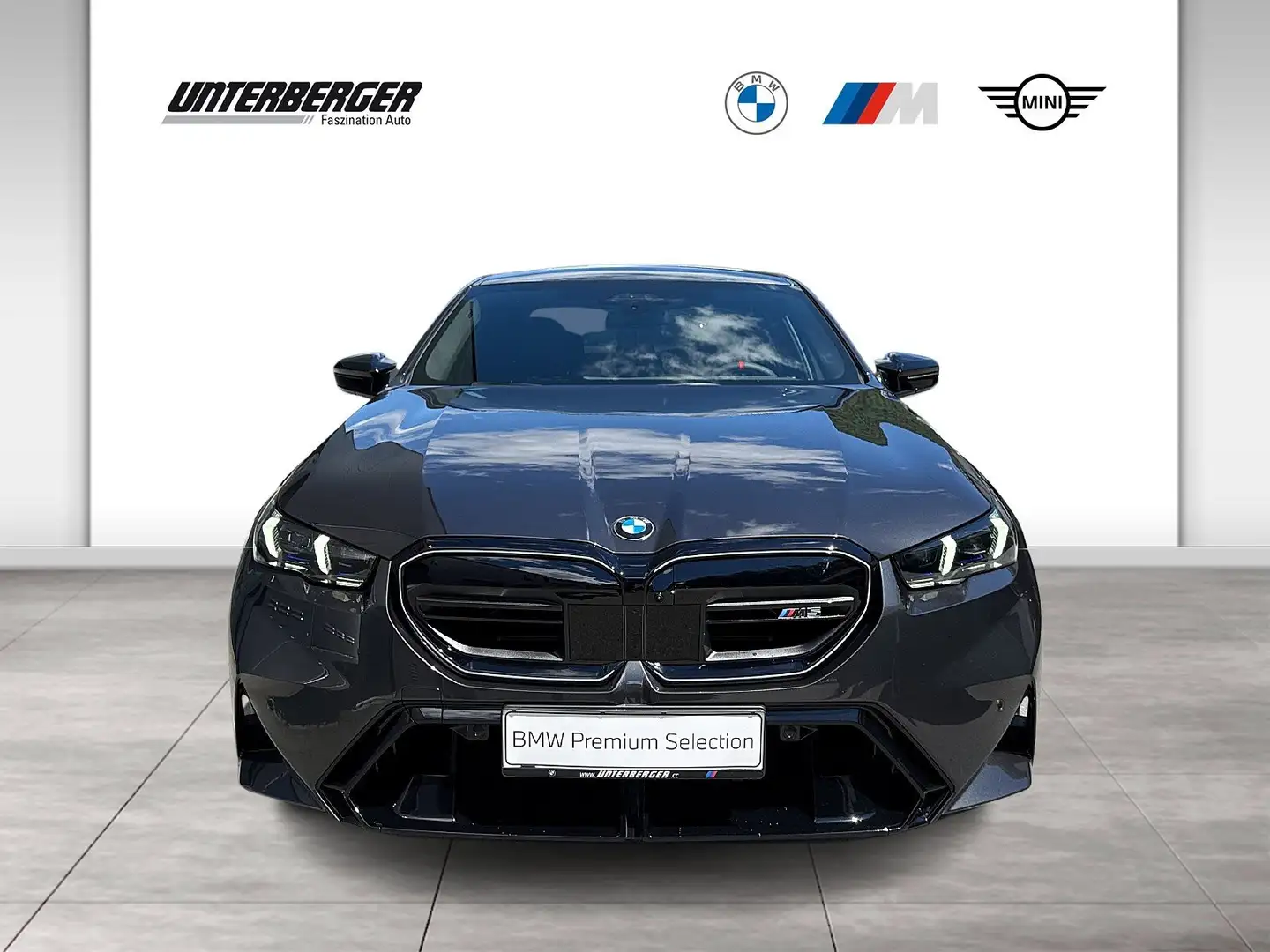 BMW M5 Limousine Driving/Parking Assistant Prof. | AHK | Grau - 2