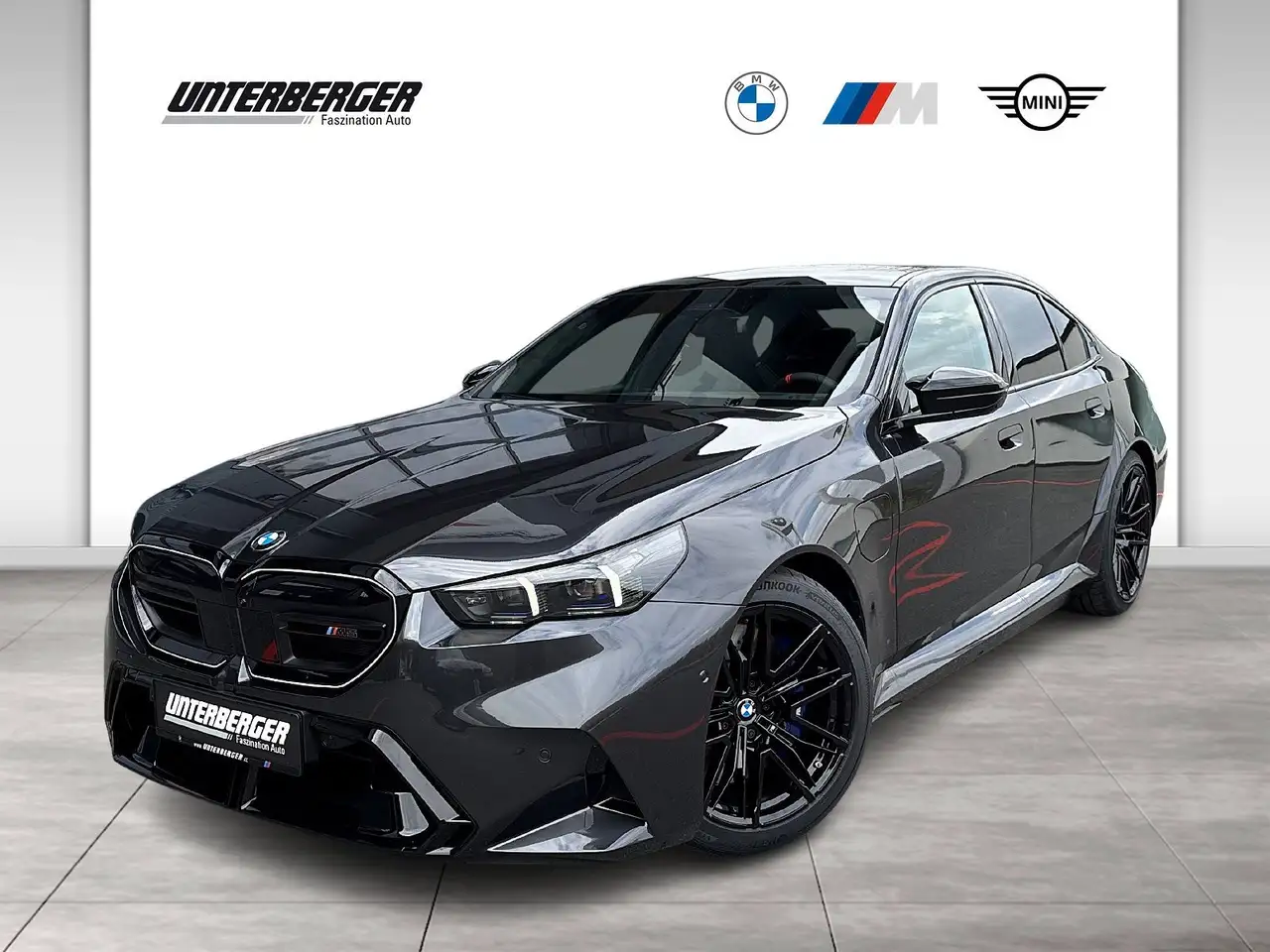 BMW M5 Limousine Driving/Parking Assistant Prof. | AHK |