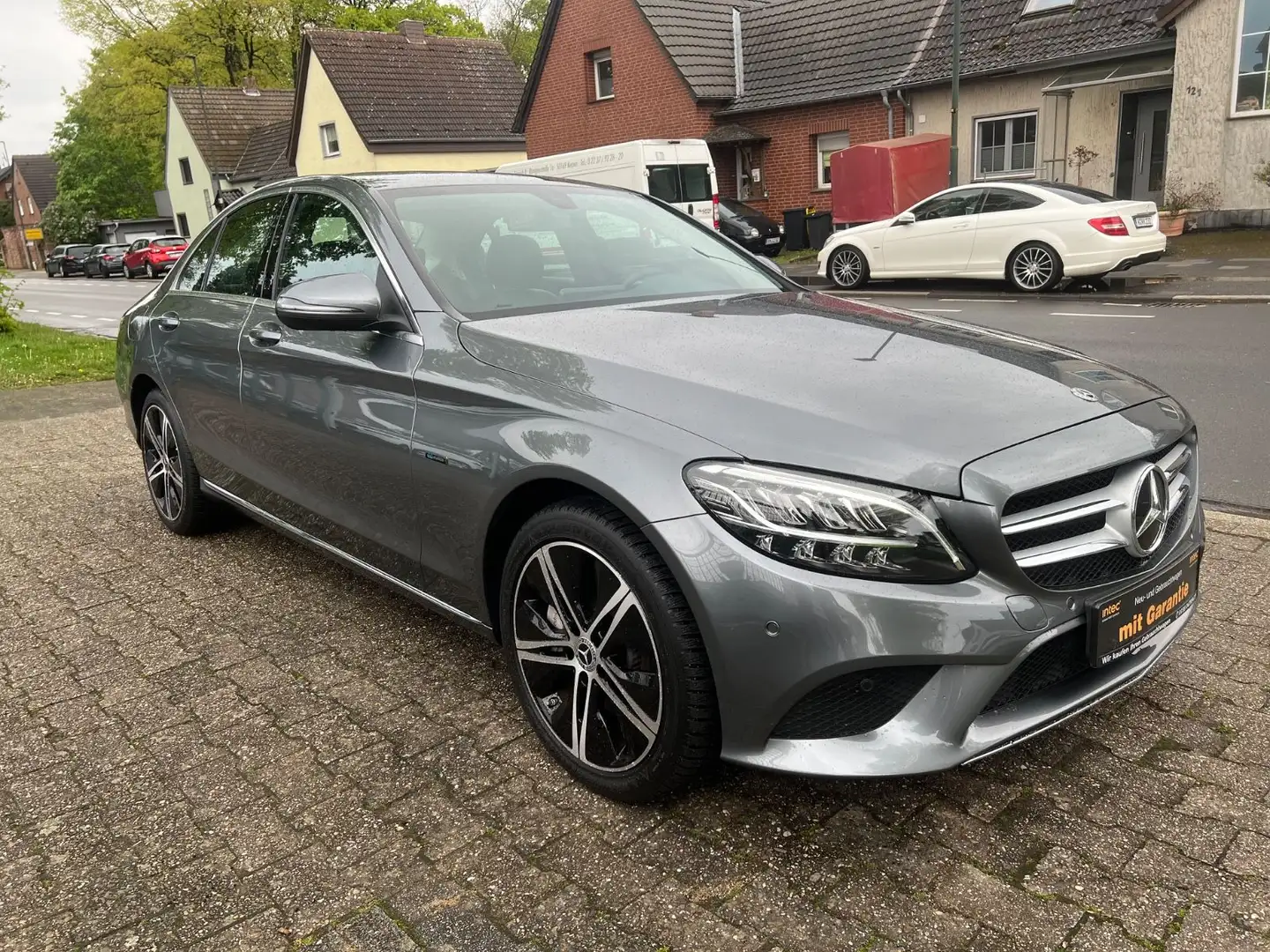 Mercedes-Benz C 300 e  Avantgarde/1.HD/PDC/KAMERA/T.LEDER/LED Gris - 1