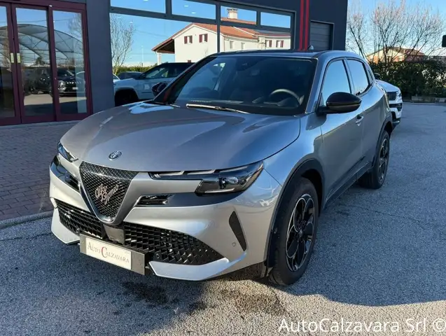 Alfa Romeo Junior 1.2 145 CV Hybrid eDCT6 Q4 / RJA40919