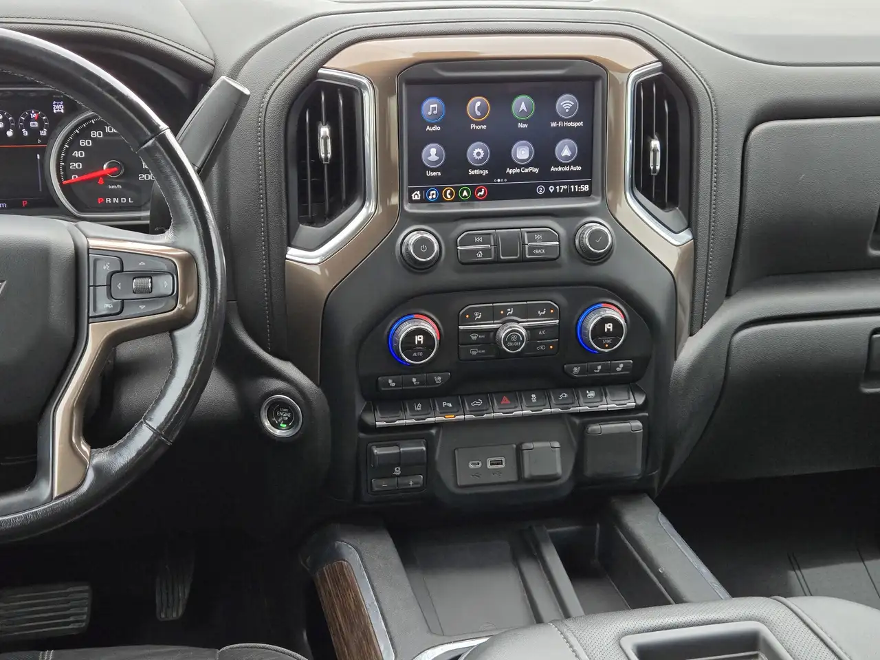 Chevrolet Silverado 2500 снимка Chevrolet Silverado 2500