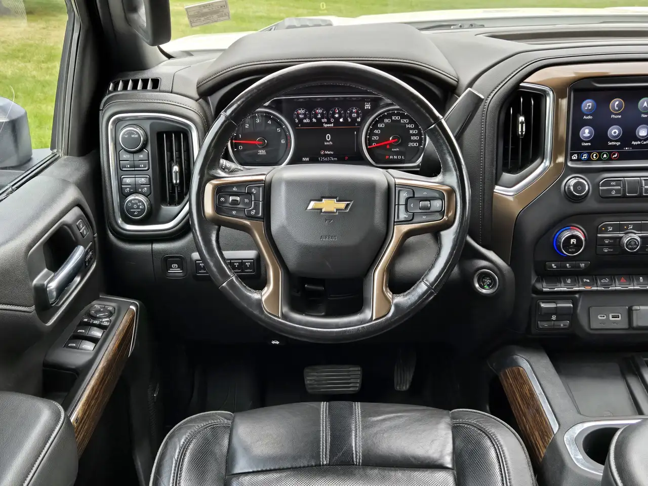 Chevrolet Silverado 2500 снимка Chevrolet Silverado 2500