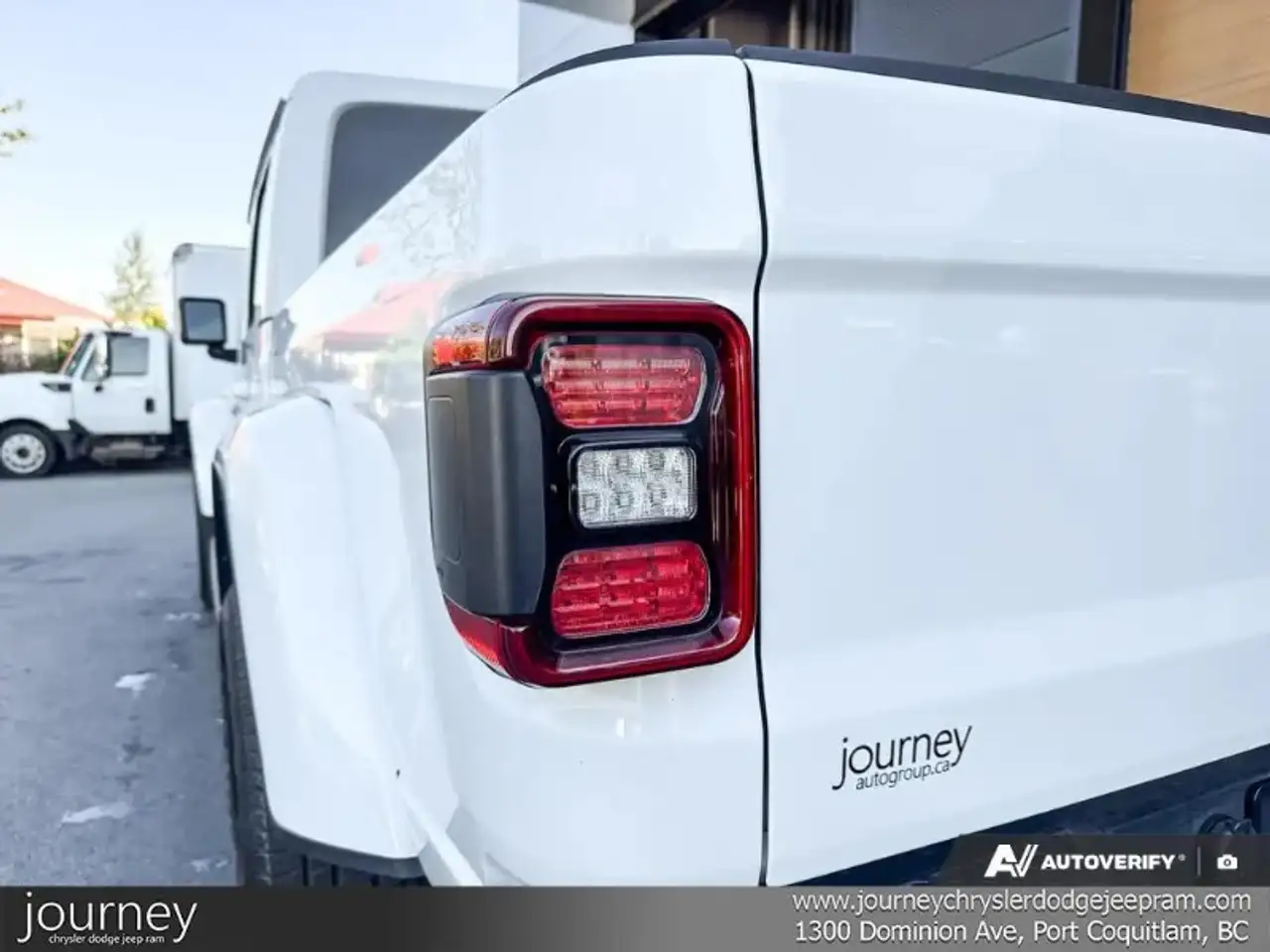 Jeep Gladiator photo Jeep Gladiator