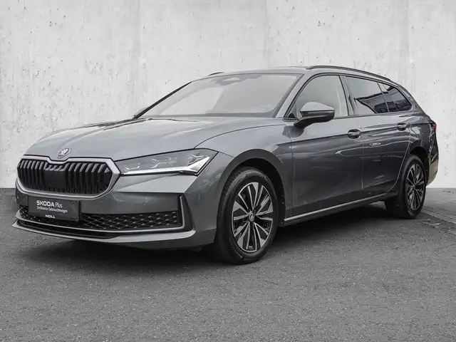 Skoda Superb view 2