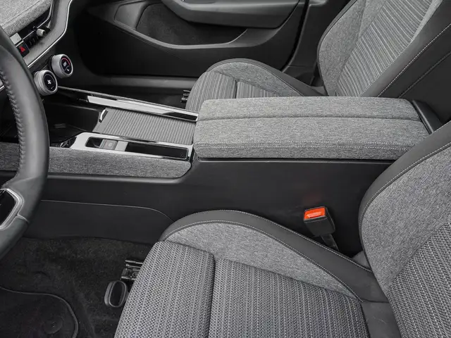 Skoda Superb view 14