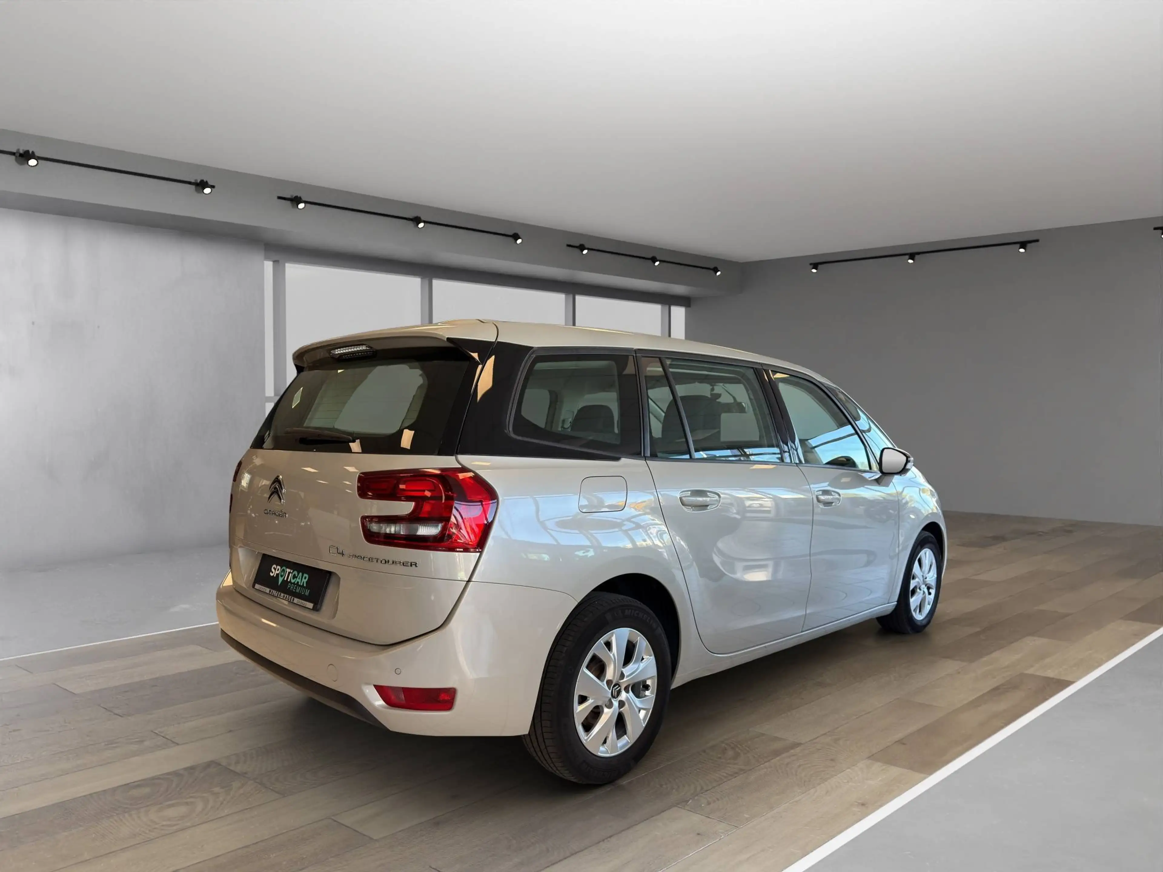 Citroen C4 SpaceTourer Grand C4 Spacetourer Feel 1.2 130 PT PDC/DAB/SHZ — photo 3
