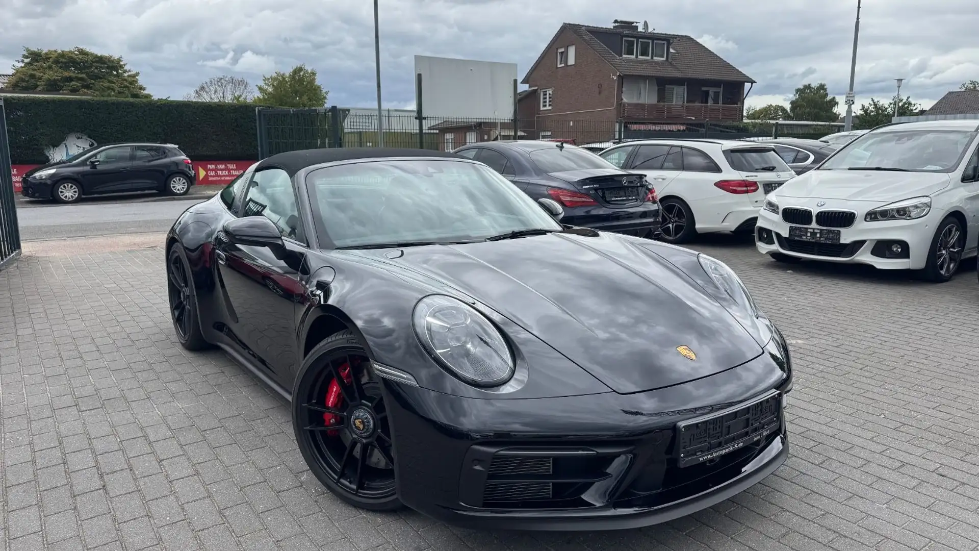 Porsche 992 911 Targa 4 GTS | LIFT | MATRIX | INNODRIVE Noir - 1