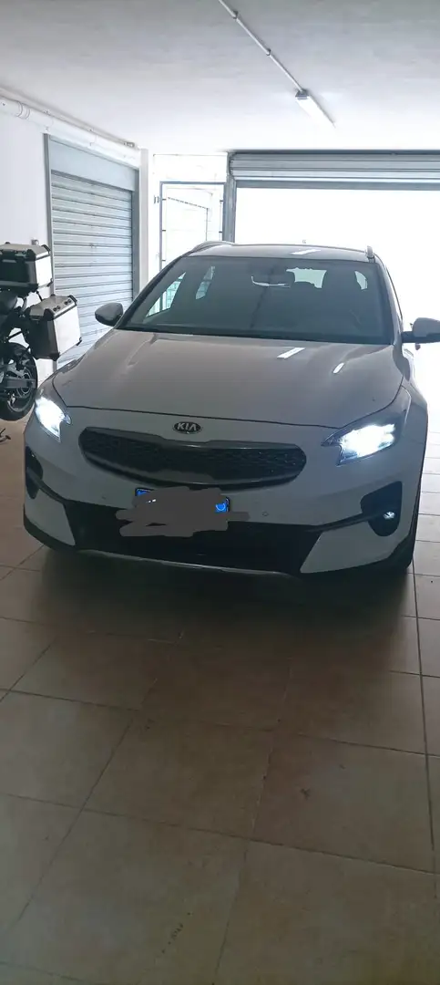Kia XCeed 1.5 t-gdi mh 160 hightech Alb - 2