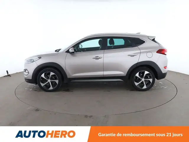 Hyundai Tucson view 3