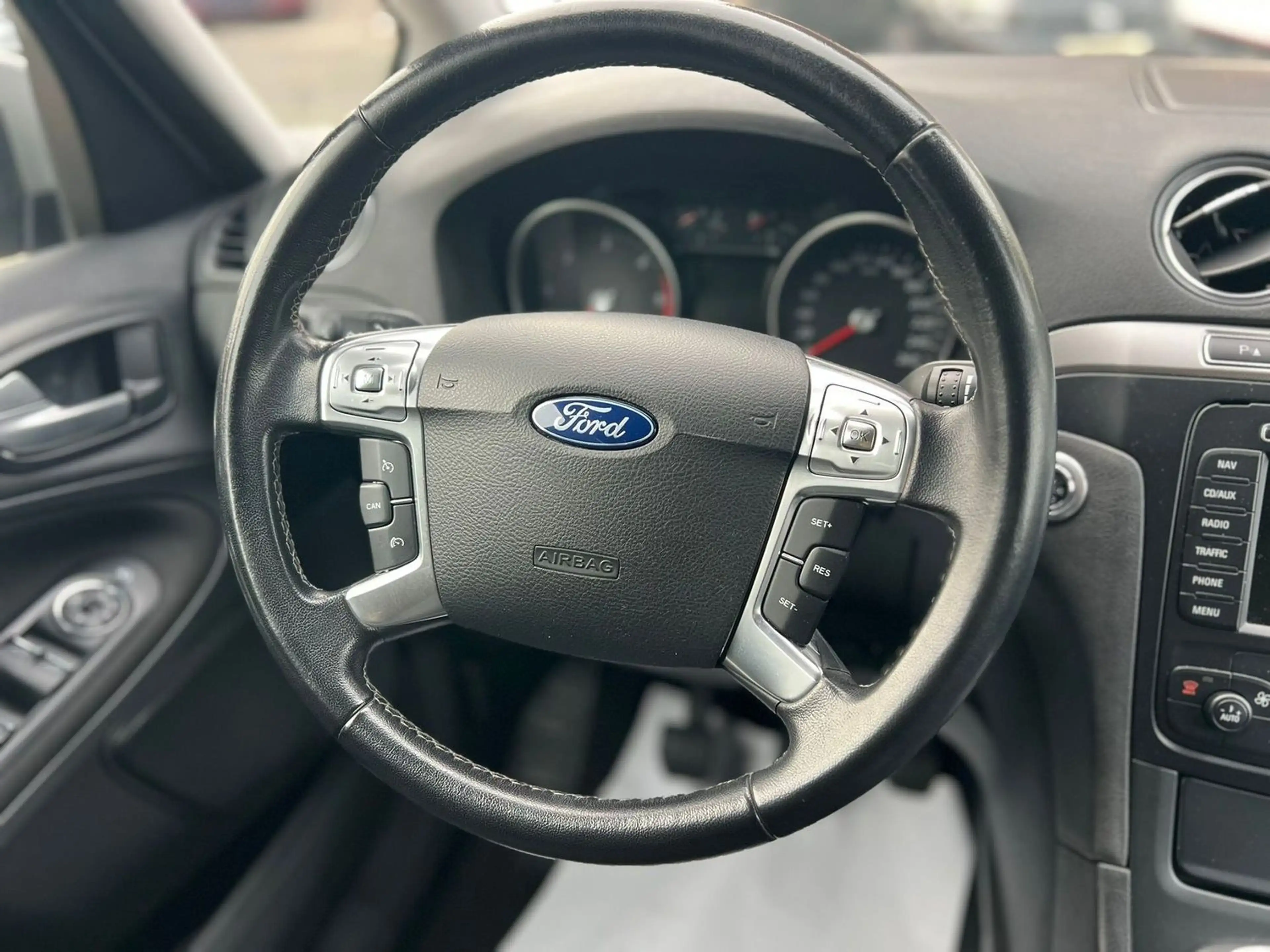 Ford Galaxy Business Edition,TÜV,AHK,7Sitzer,Winterpaket,Navi — photo 12
