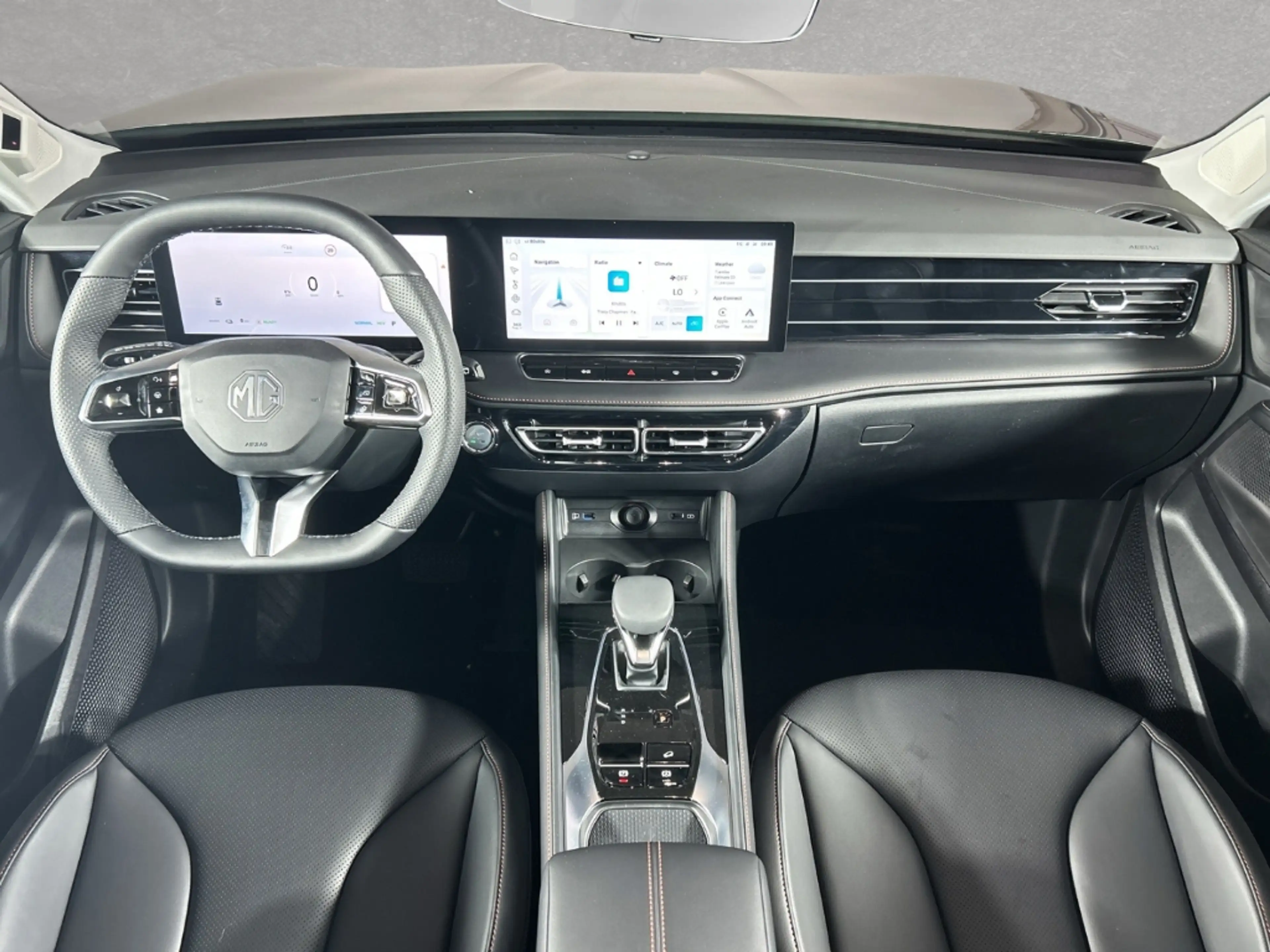 MG EHS Luxury MY25.5 *SHZ* *2Z-Klima* *I-Smart* *CarPlay* — photo 13