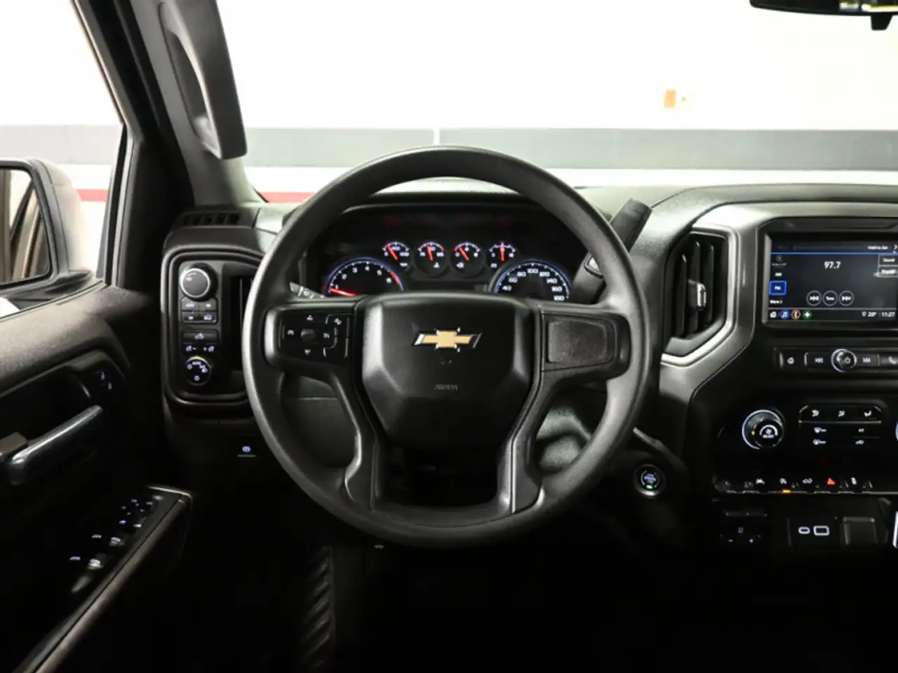 Chevrolet Silverado 1500 снимка Chevrolet Silverado 1500