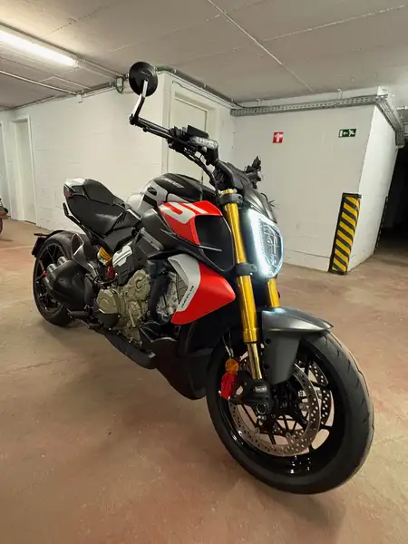 Ducati Diavel - foto 4