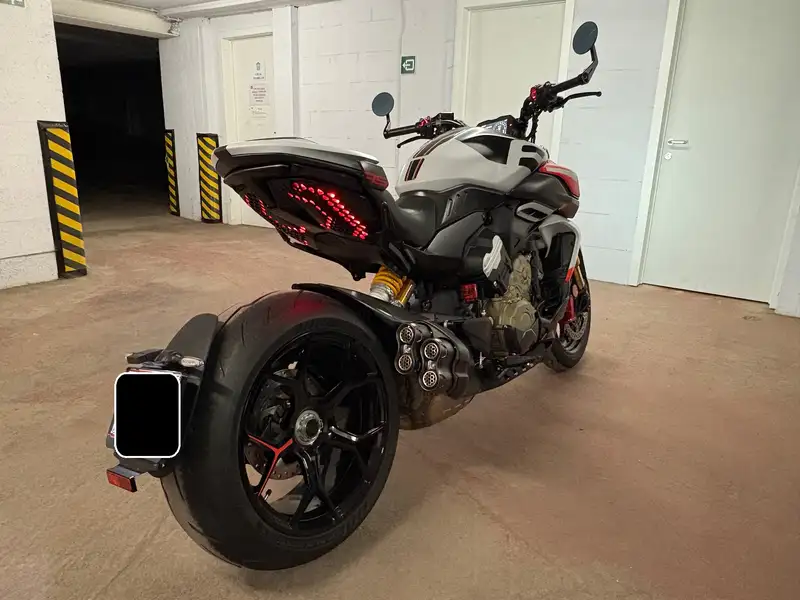 Ducati Diavel - foto 3