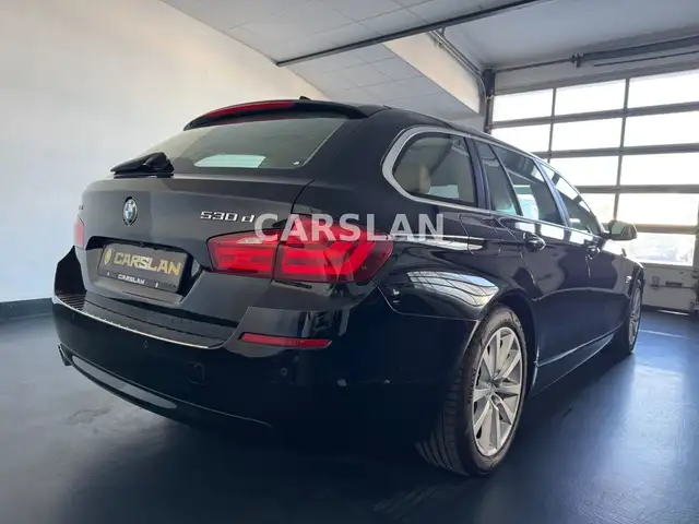 BMW 5 Series view 15