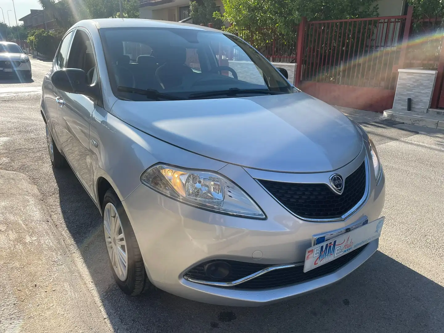 Lancia Ypsilon Ypsilon III 2015 1.2 Platinum 69cv my16 Argento - 1