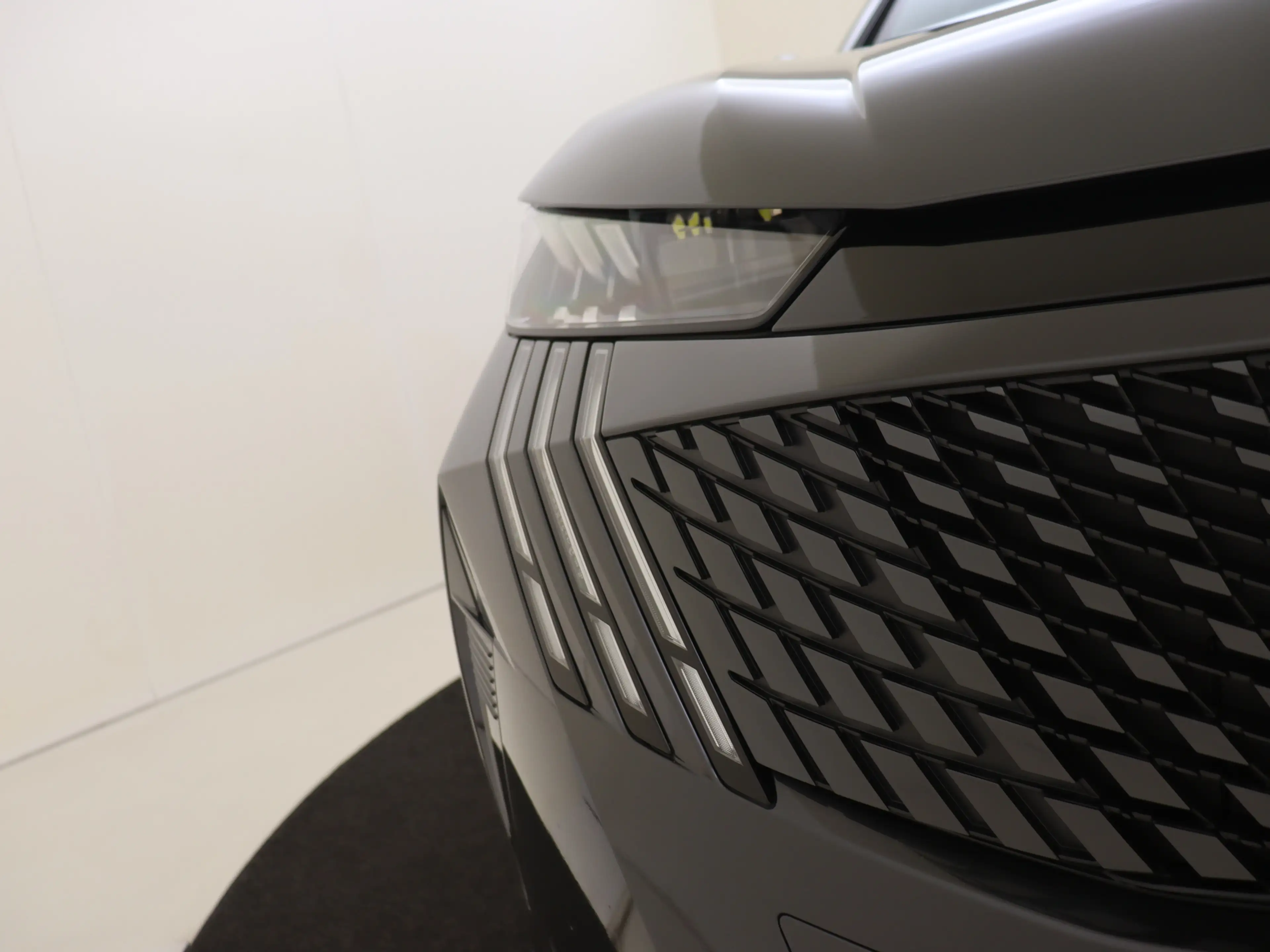Peugeot 5008 e-5008 GT 73 kWh 7p — photo 15