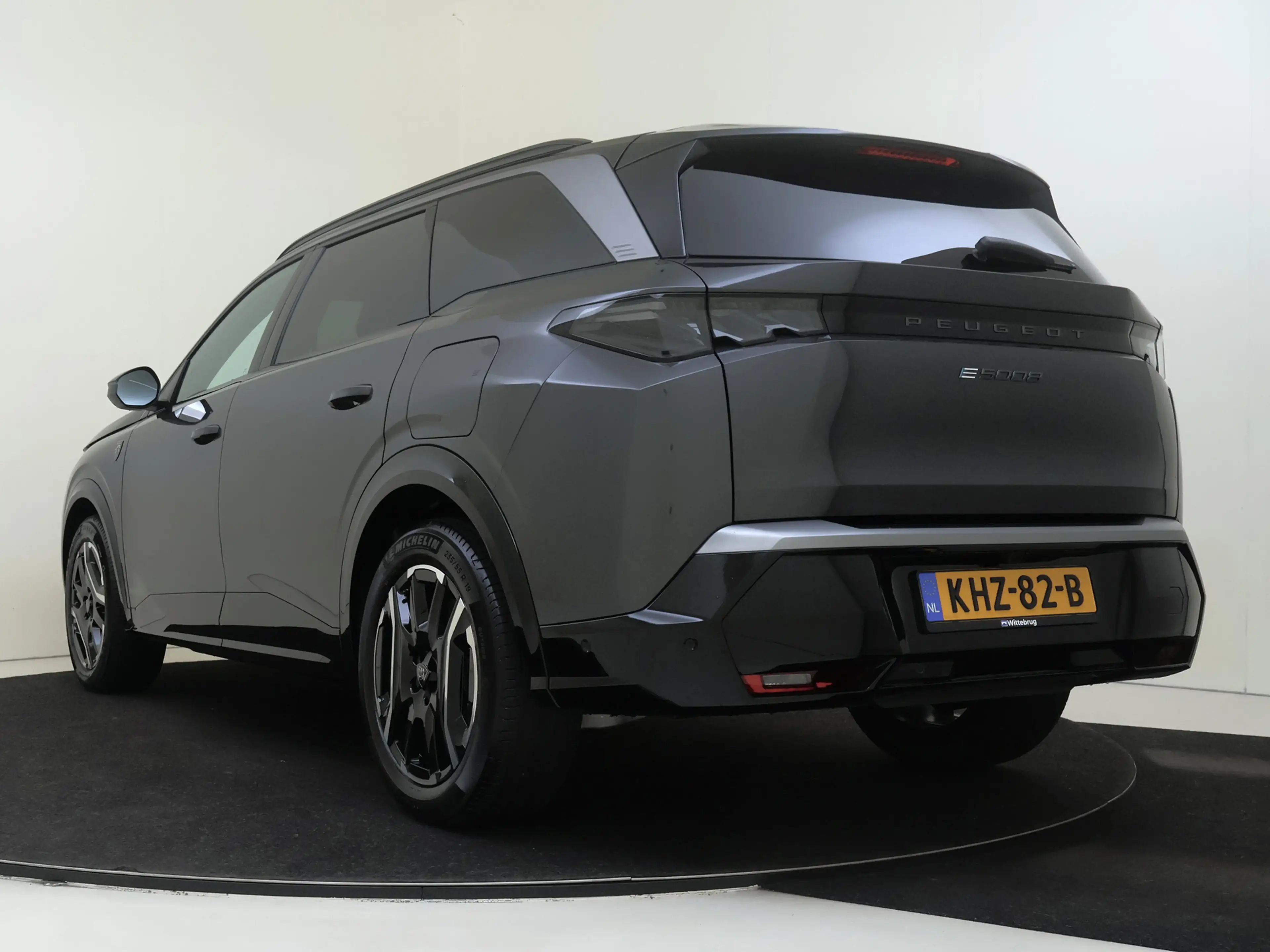 Peugeot 5008 e-5008 GT 73 kWh 7p — photo 4