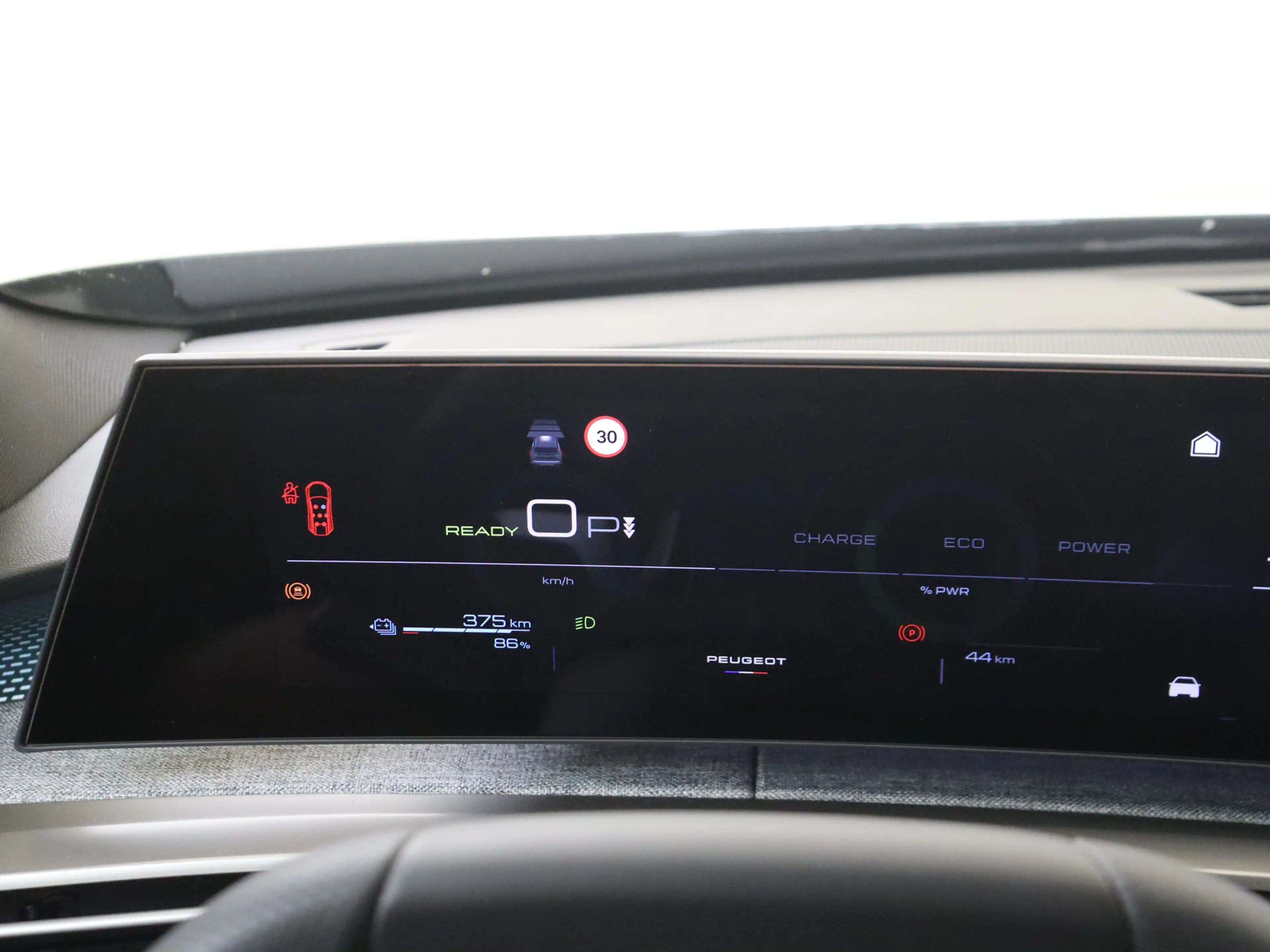 Peugeot 5008 e-5008 GT 73 kWh 7p — photo 8