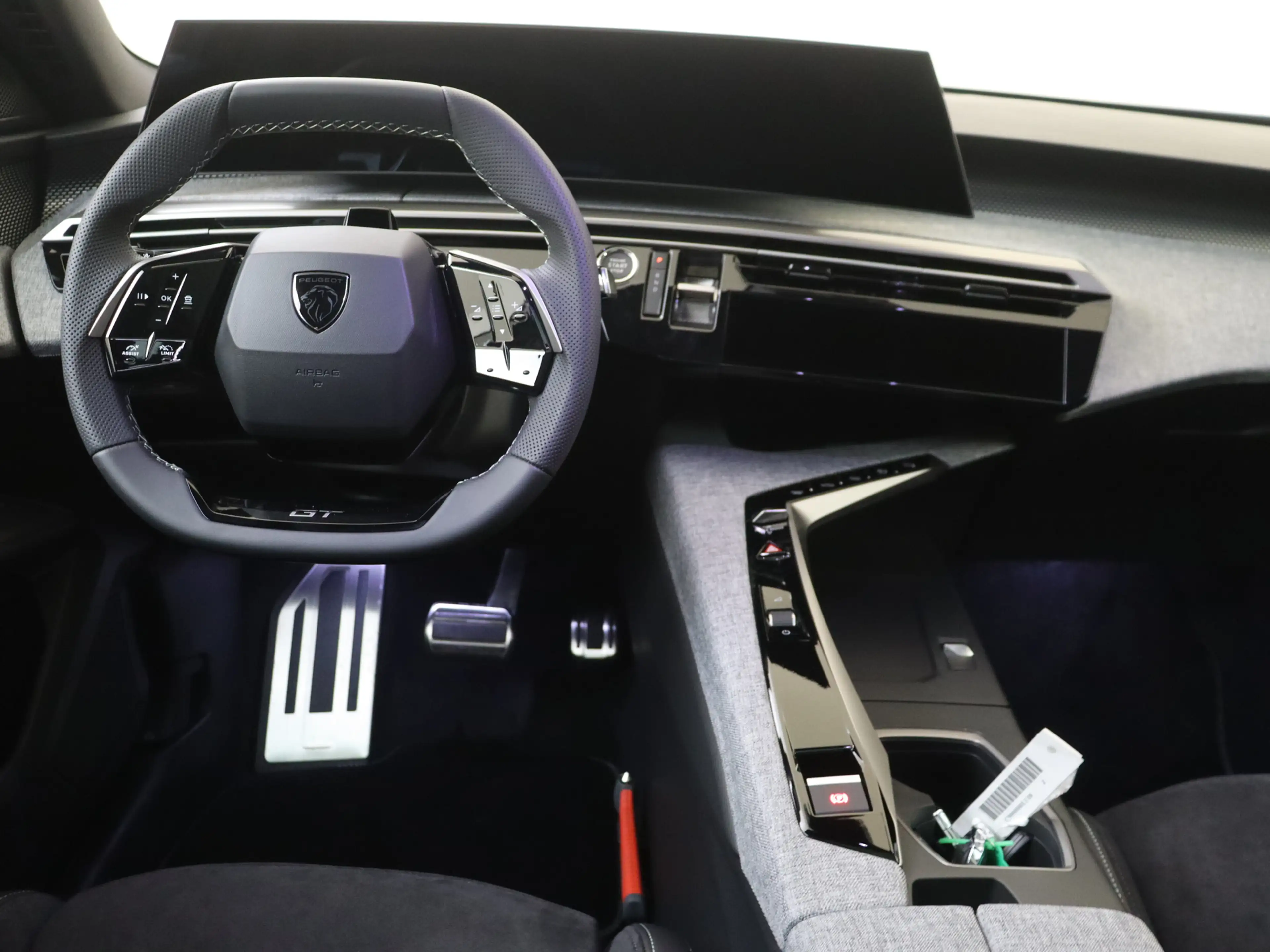 Peugeot 5008 e-5008 GT 73 kWh 7p — photo 5