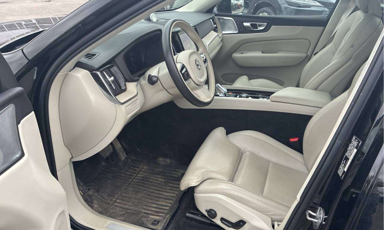 2023 Volvo XC60 T8 ULTIMATE BRIGHT THEME PLUG-IN CRUISE ADAPT CUIR thumb 10