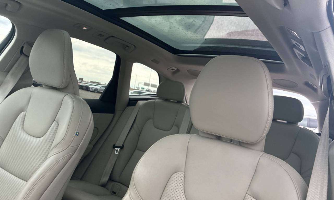 2023 Volvo XC60 T8 ULTIMATE BRIGHT THEME PLUG-IN CRUISE ADAPT CUIR thumb 11
