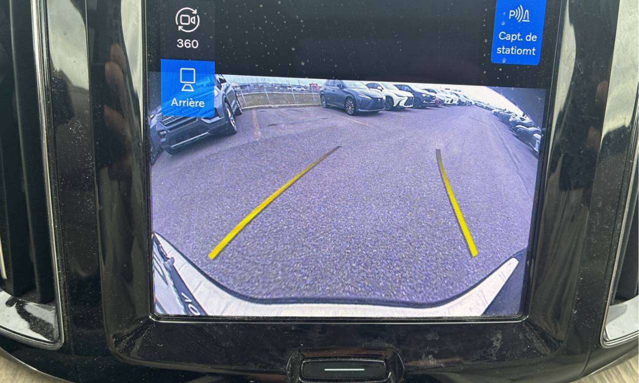 2023 Volvo XC60 T8 ULTIMATE BRIGHT THEME PLUG-IN CRUISE ADAPT CUIR thumb 9