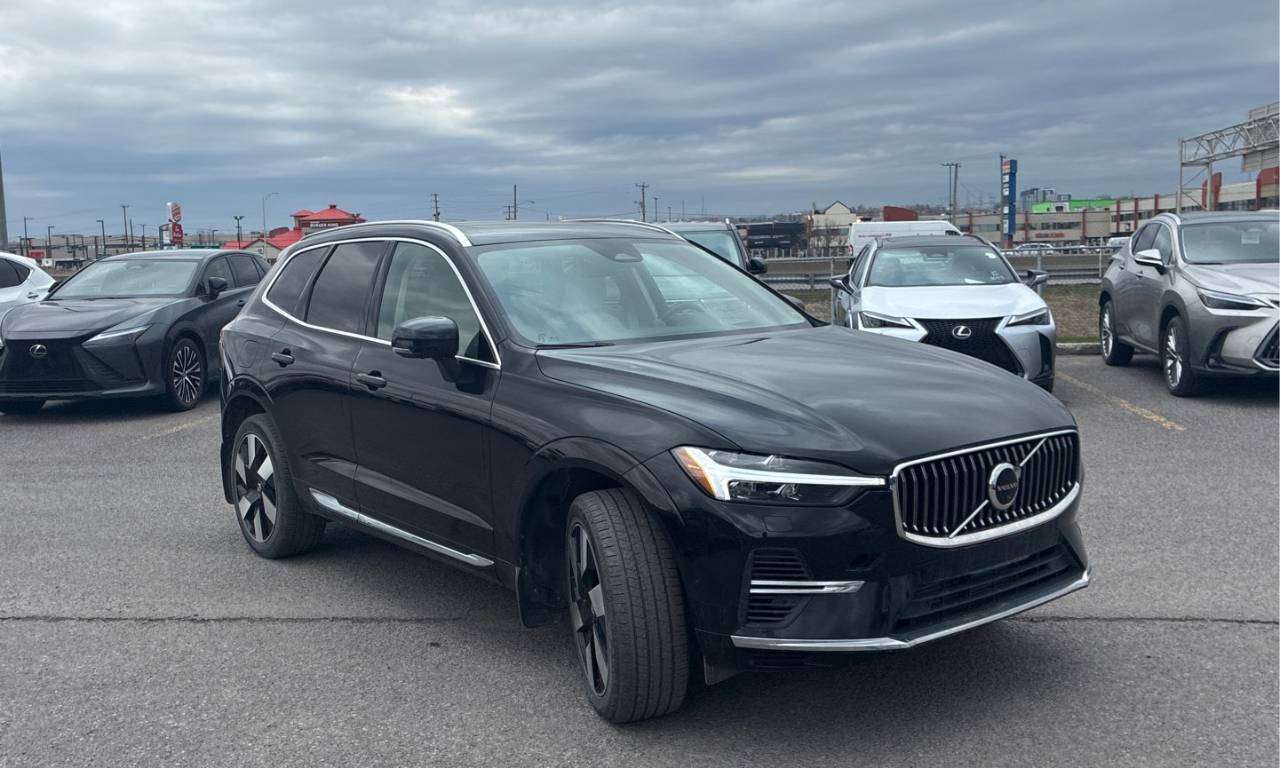 2023 Volvo XC60 T8 ULTIMATE BRIGHT THEME PLUG-IN CRUISE ADAPT CUIR alt 2