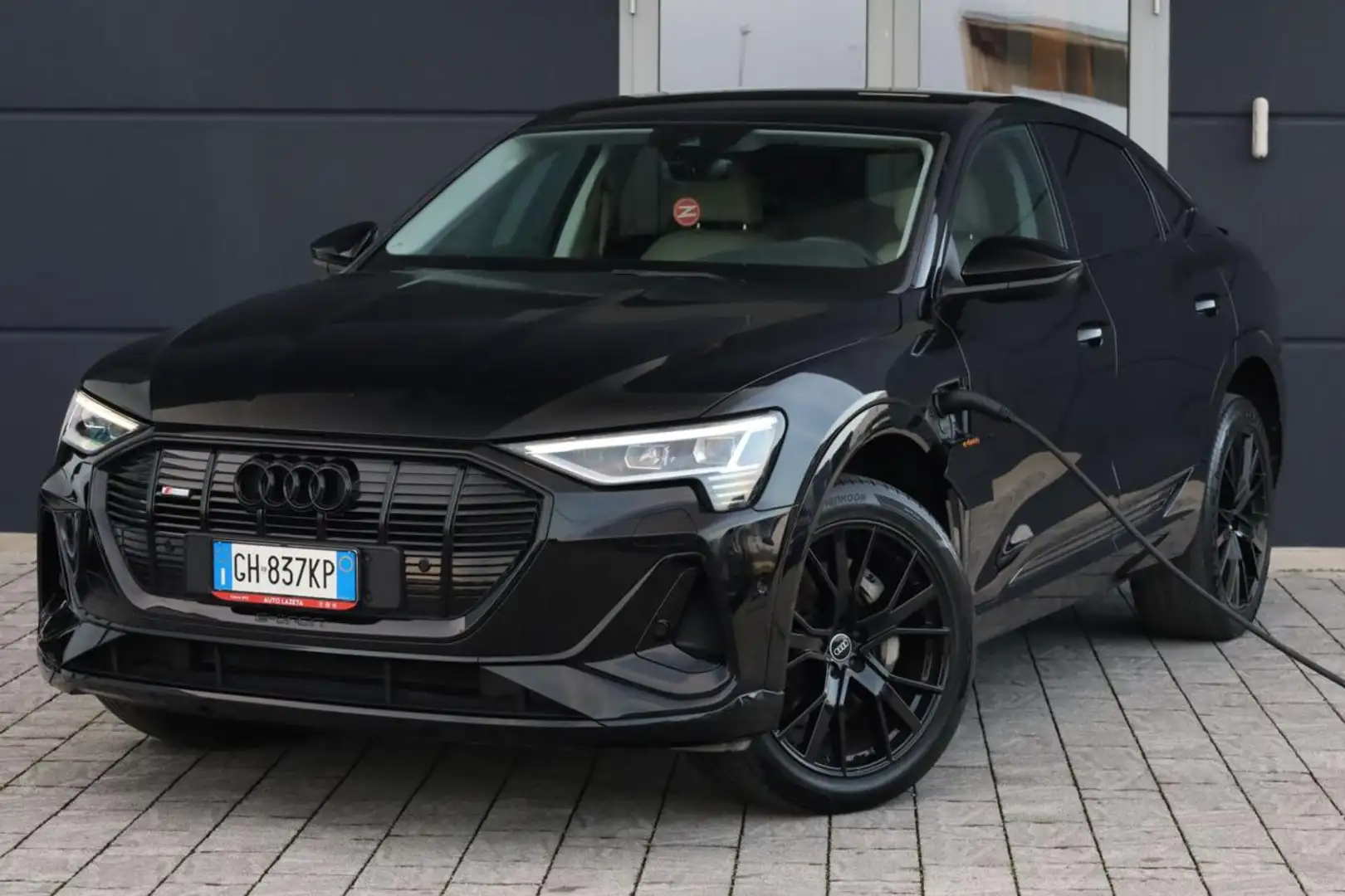 Audi e-tron SPB 50 quattro S line edition Zwart - 2